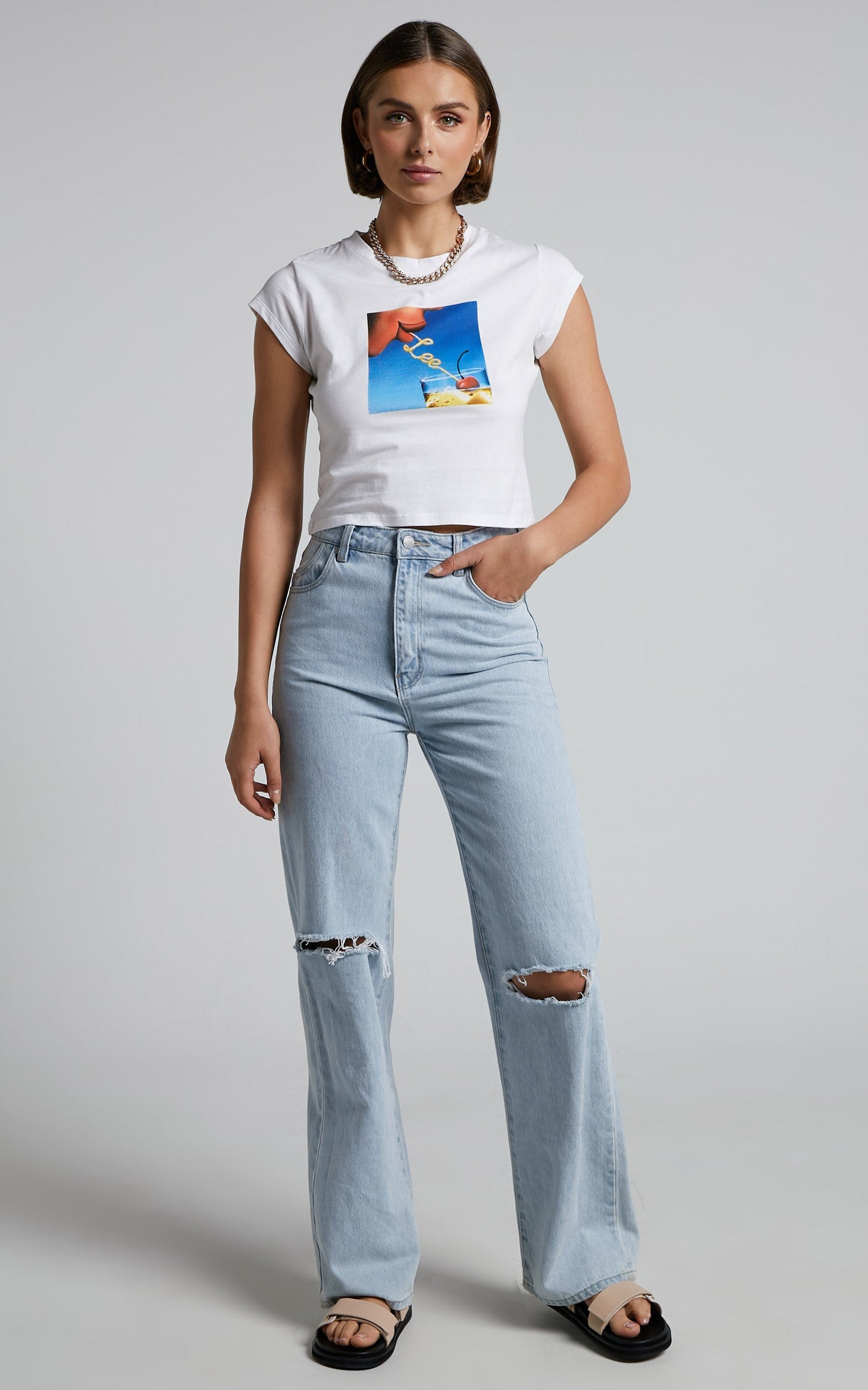 Lee - 90s Baby Tee in Cherry Bomb
