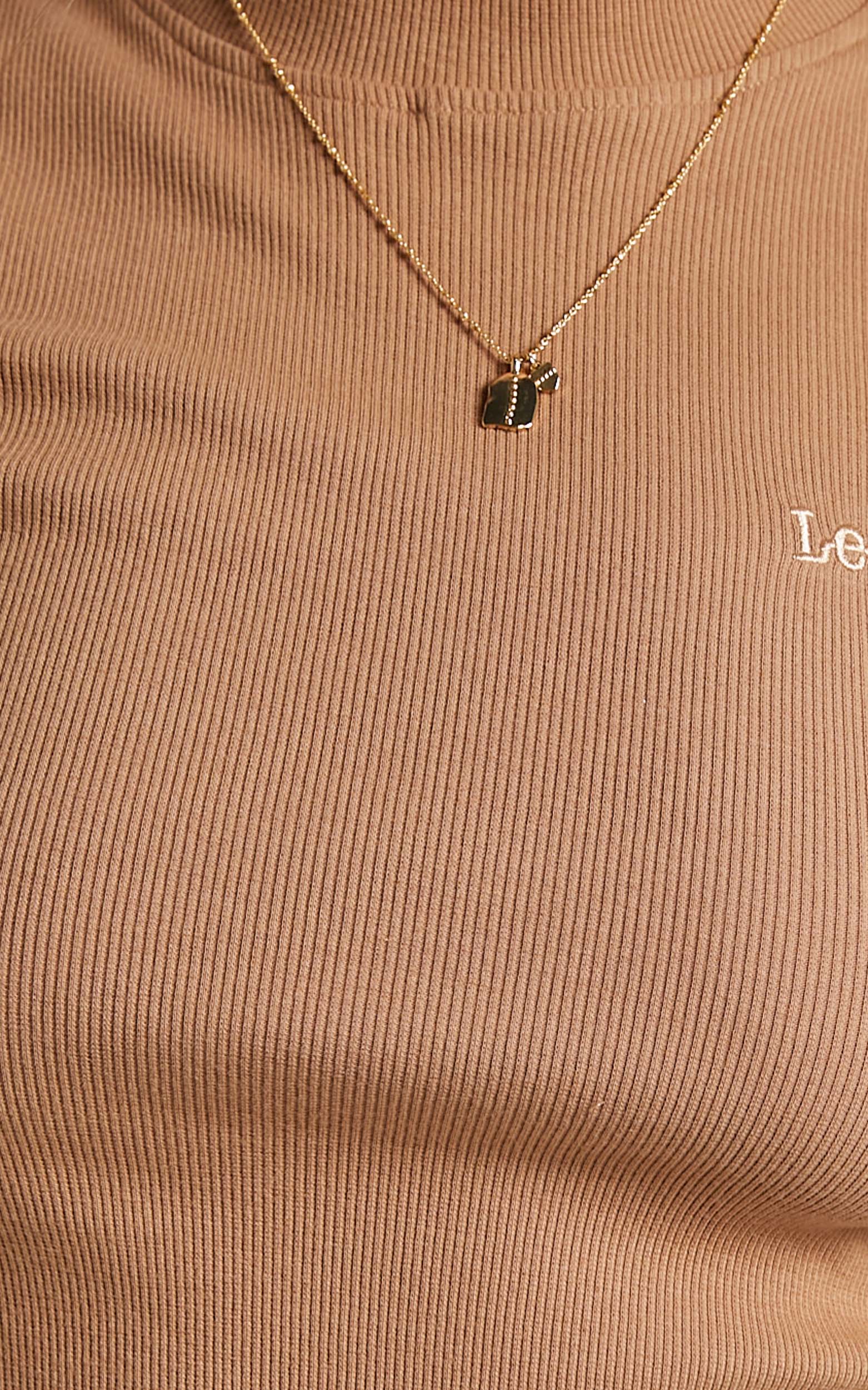 Lee - Lacie Top in Caramel