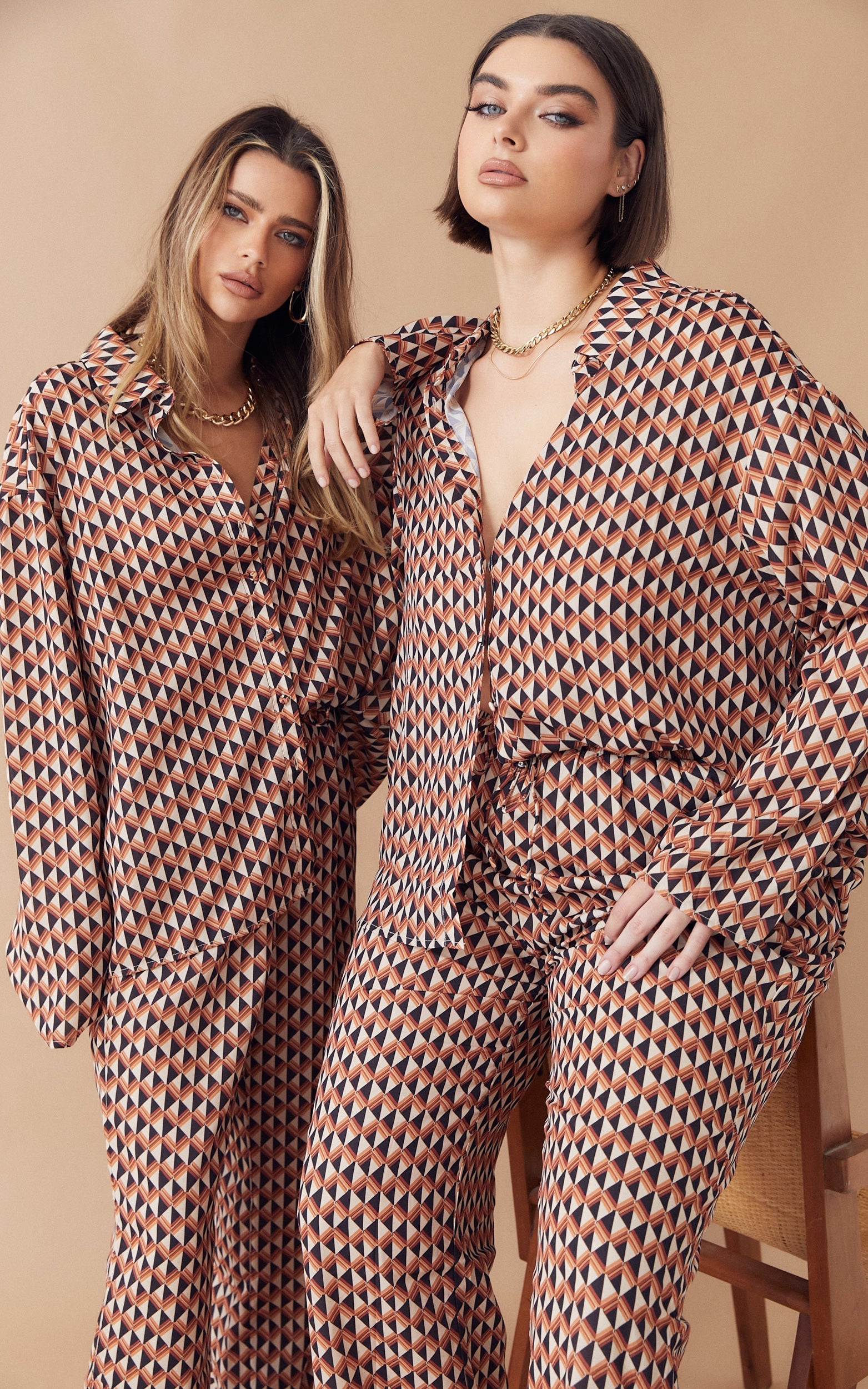 Leivi Oversized Shirt and Straight Leg Pants Two Piece Set in Mod Geo