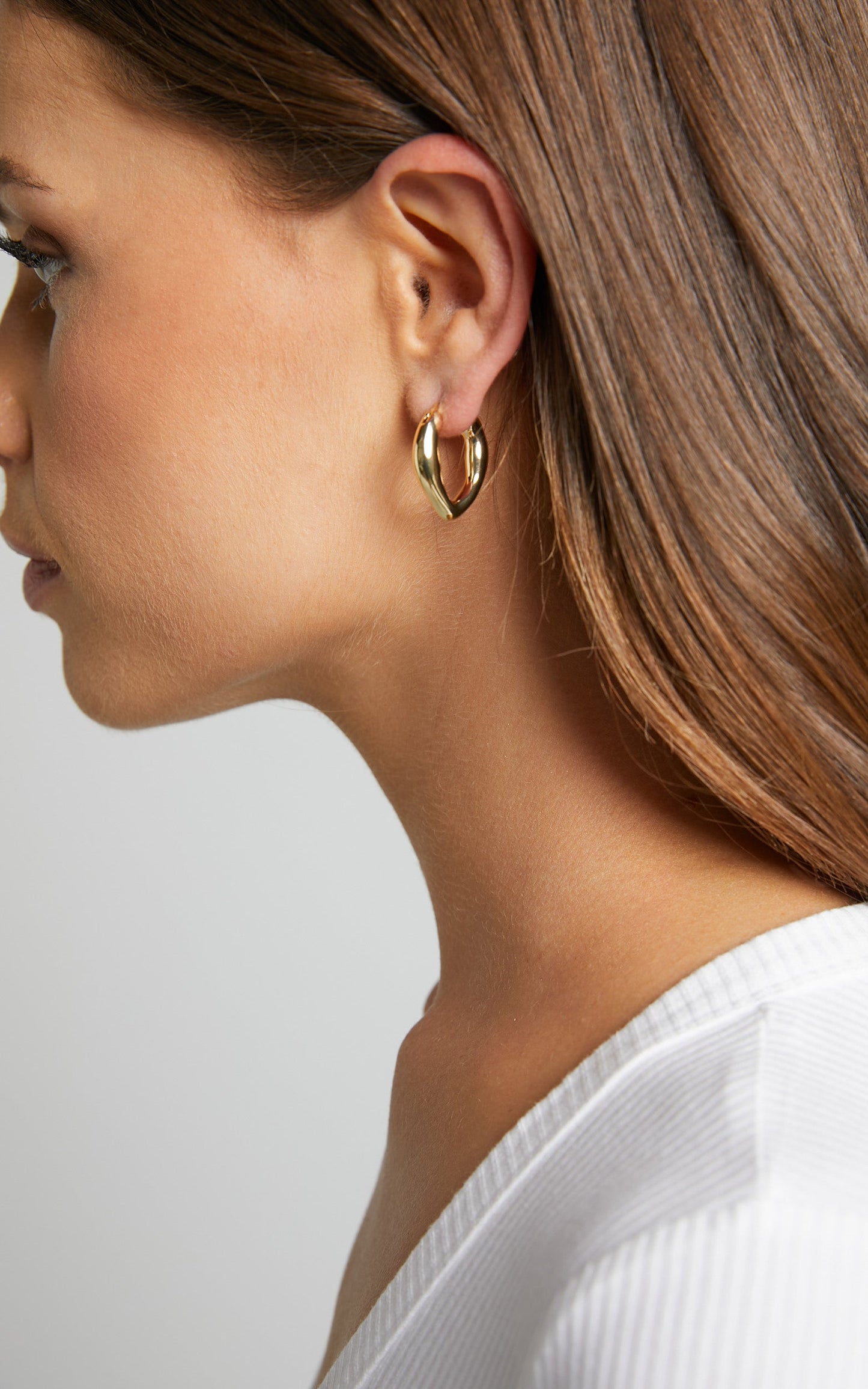 Lejia Irregular Shape Hoop Earrings in Gold
