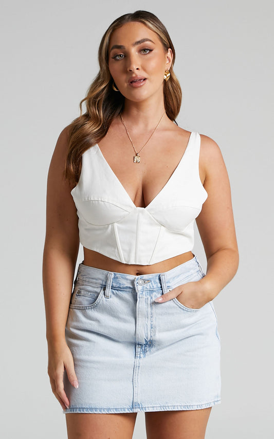 Levi's - 70s High Micro Mini Denim Skirt in Hey Darling