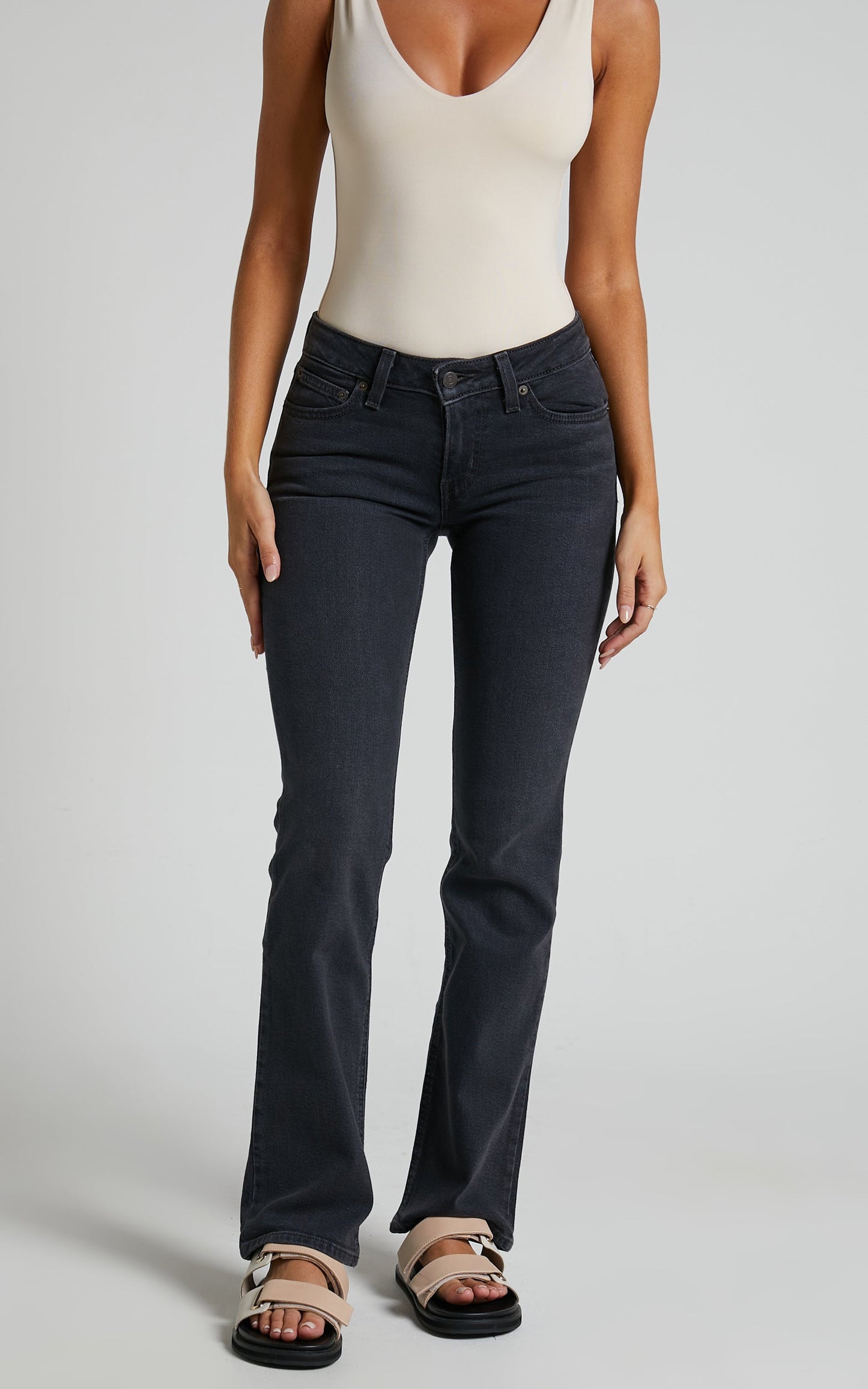 Levi's - Superlow Boot Jeans in First Or Last