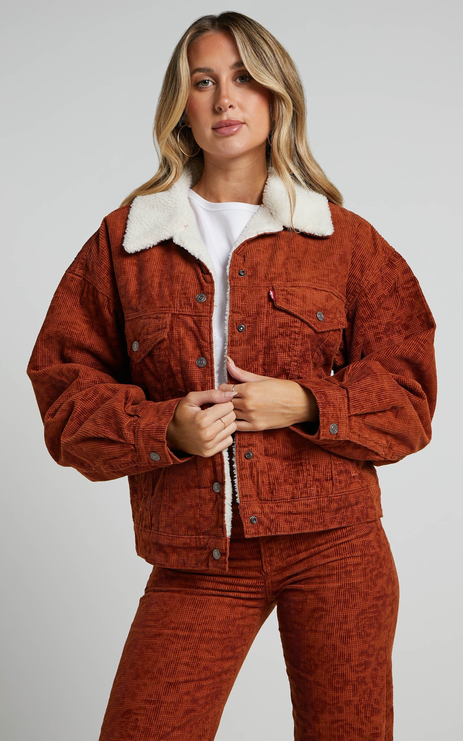 Levi's - 90s Sherpa Trucker in Ginger Bread