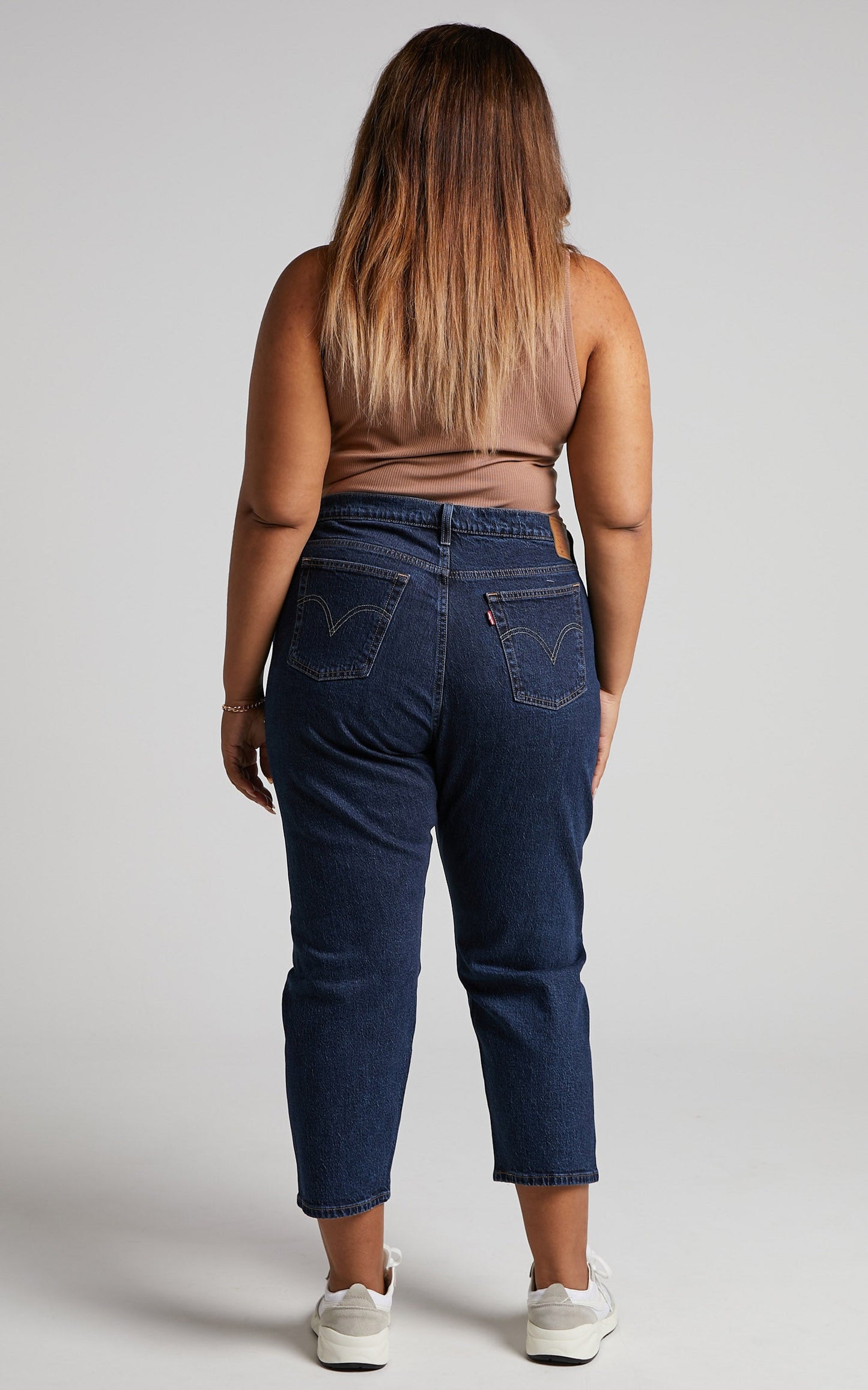 Levi's Curve - 501 Crop Jean in Salsa Stonewash
