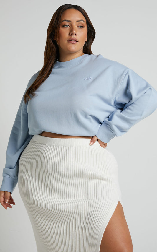 Levi's Curve - WFH Sweatshirt in Kentucky Blue