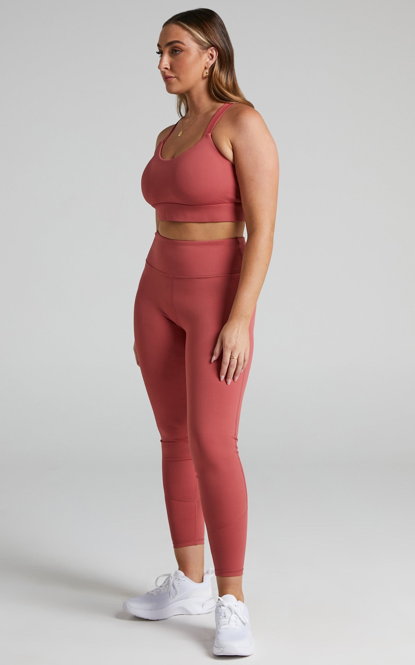 Lilybod - BASELINE-XR Sports Bra in Canyon