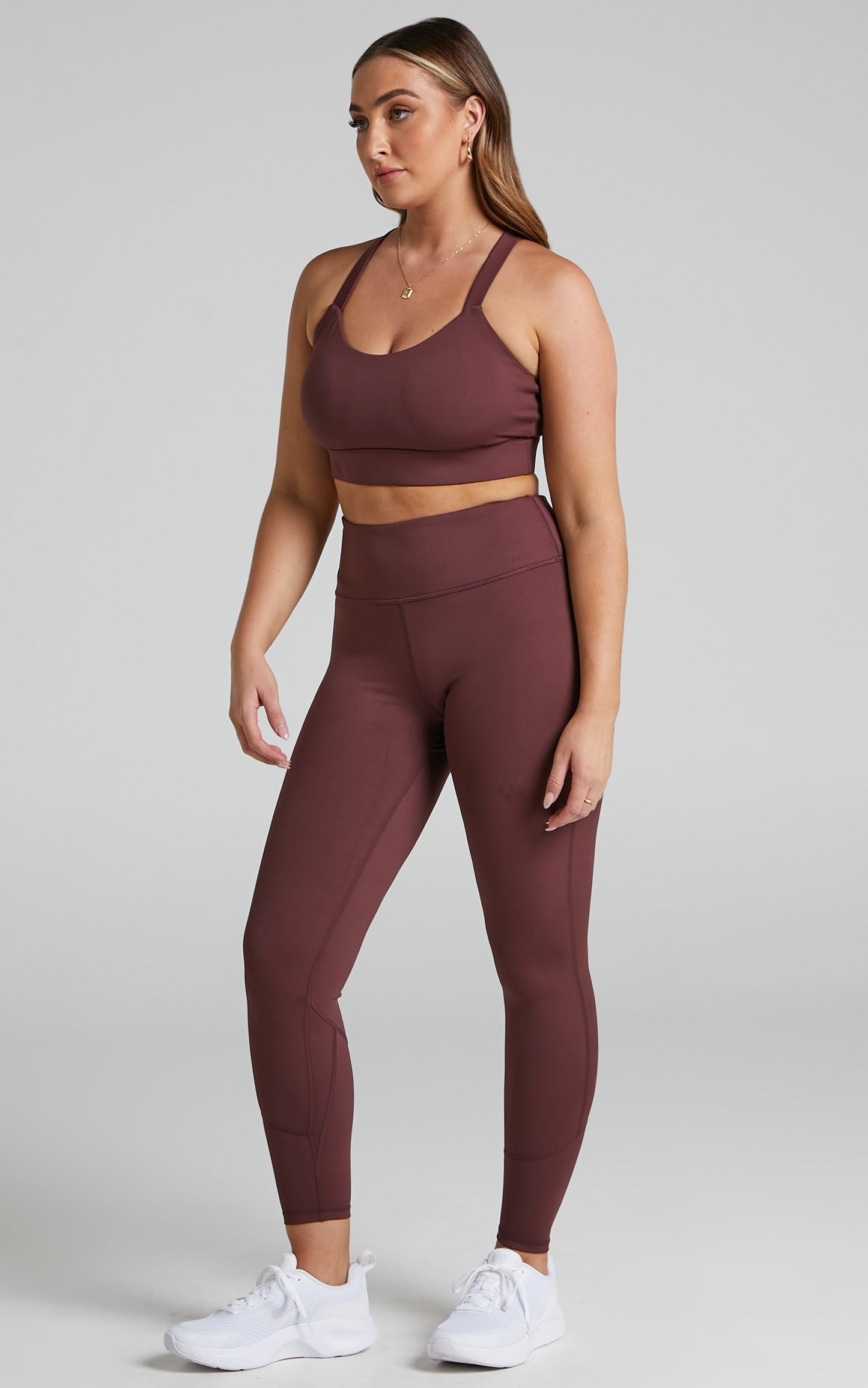 Lilybod - BASELINE-XR Sports Bra in Sable
