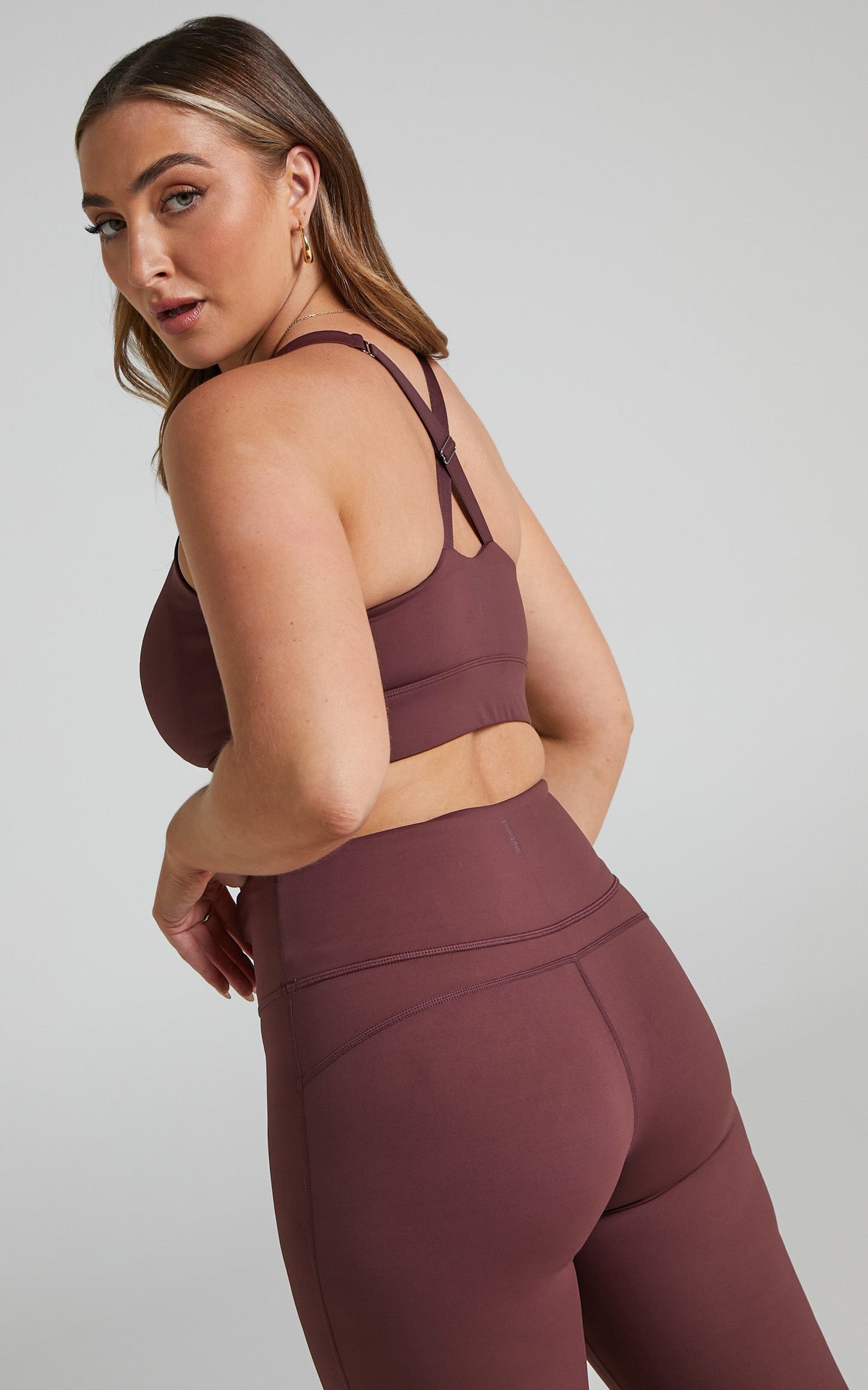 Lilybod - BASELINE-XR Sports Bra in Sable