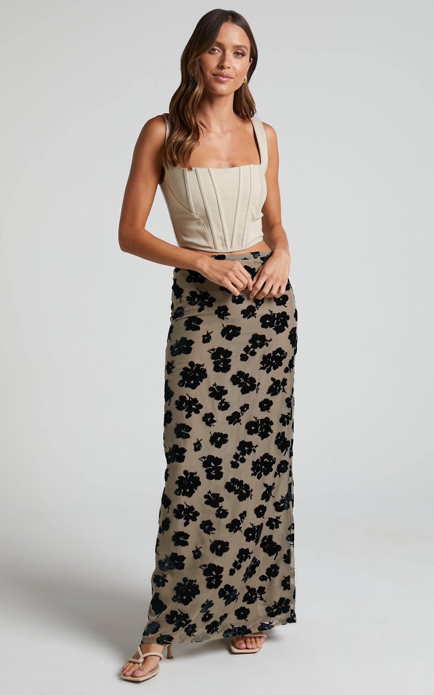 Lioness - Kenny Midi Skirt in Floral
