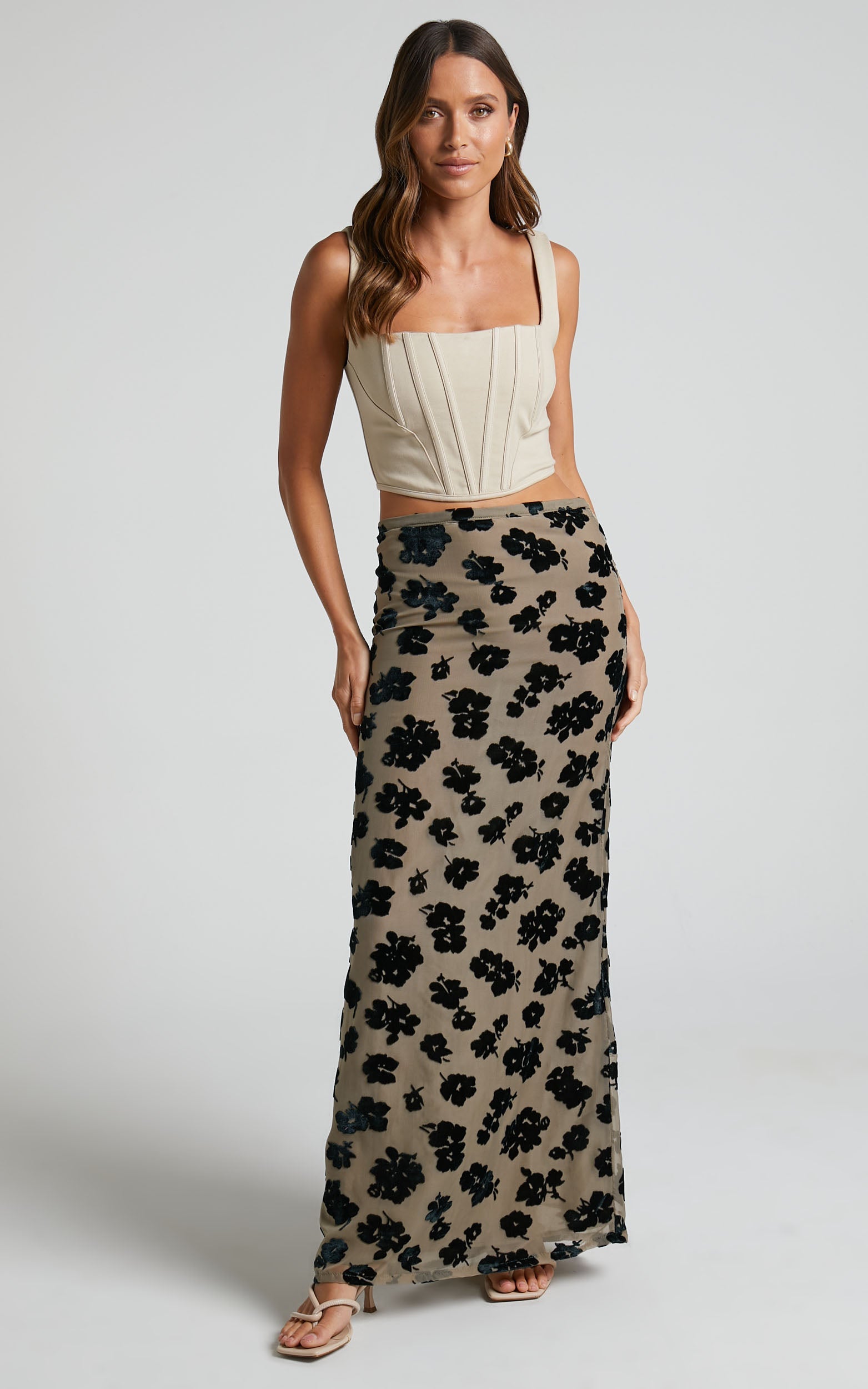 Lioness - Kenny Midi Skirt in Floral