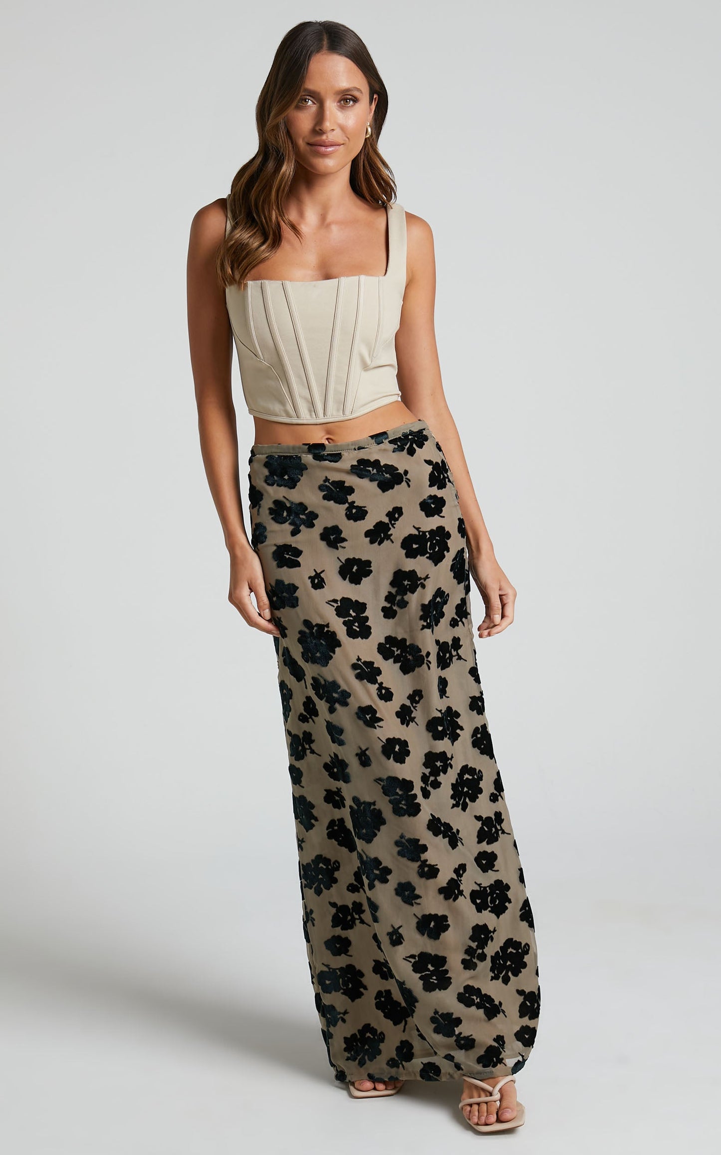 Lioness - Kenny Midi Skirt in Floral