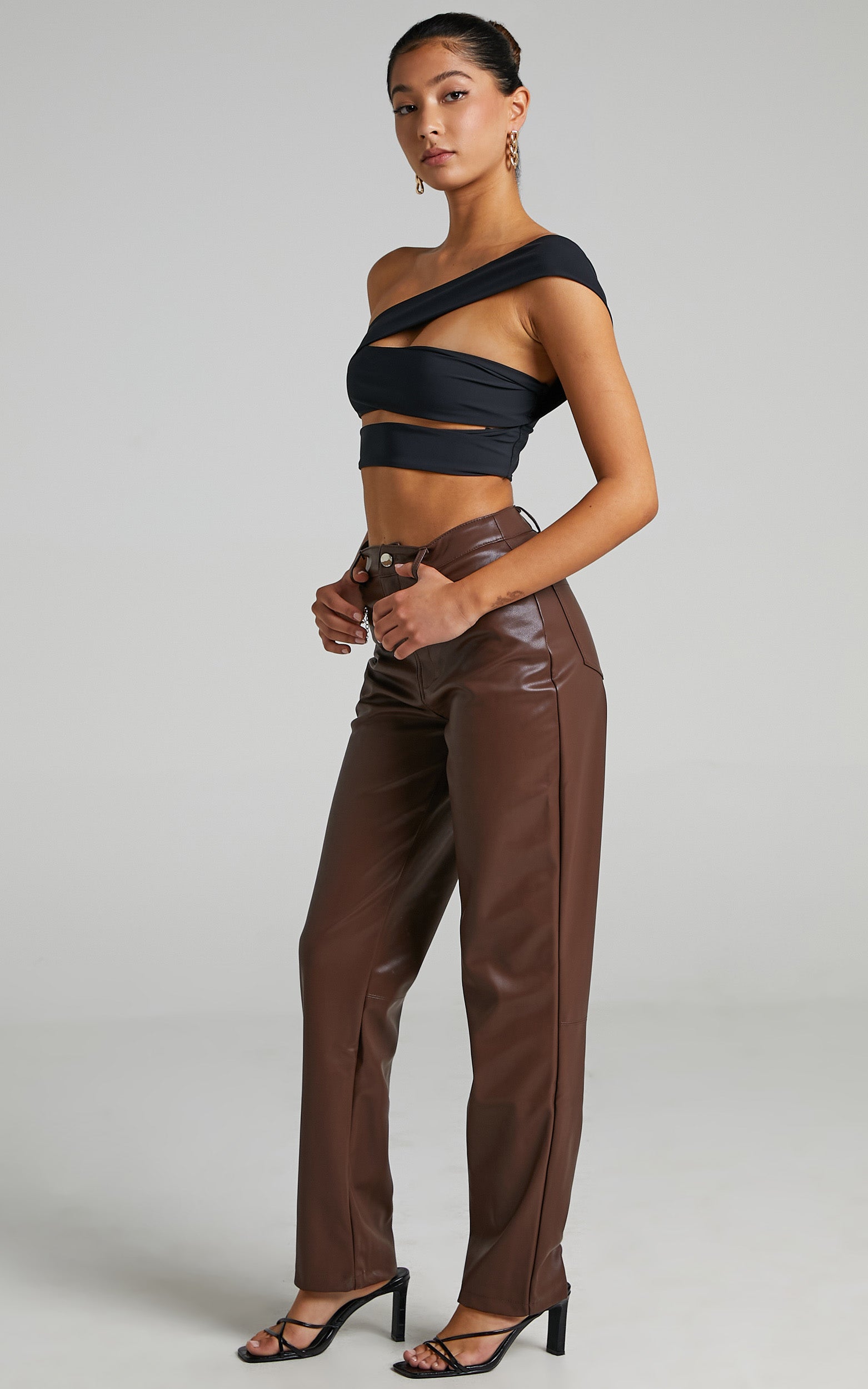 Lioness - Rocket Crop Top in Black