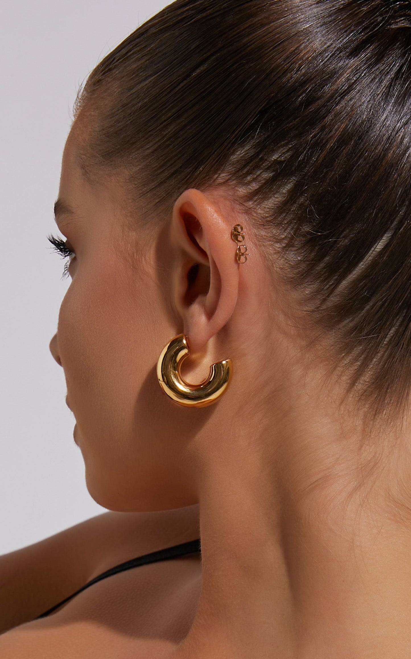 Lola Chunky Half Hoop Earrings in Gold