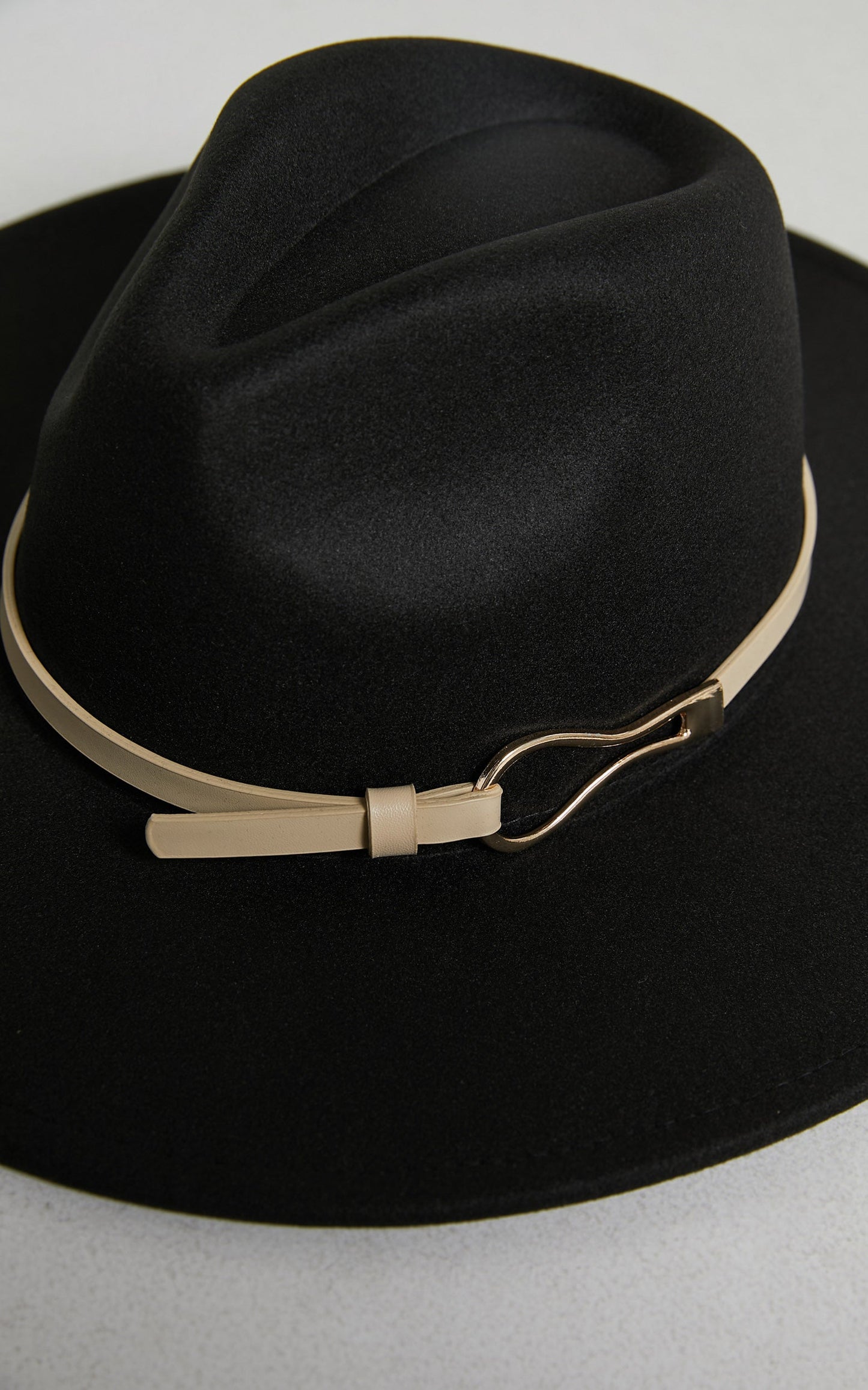 Lorianne Hat in Black