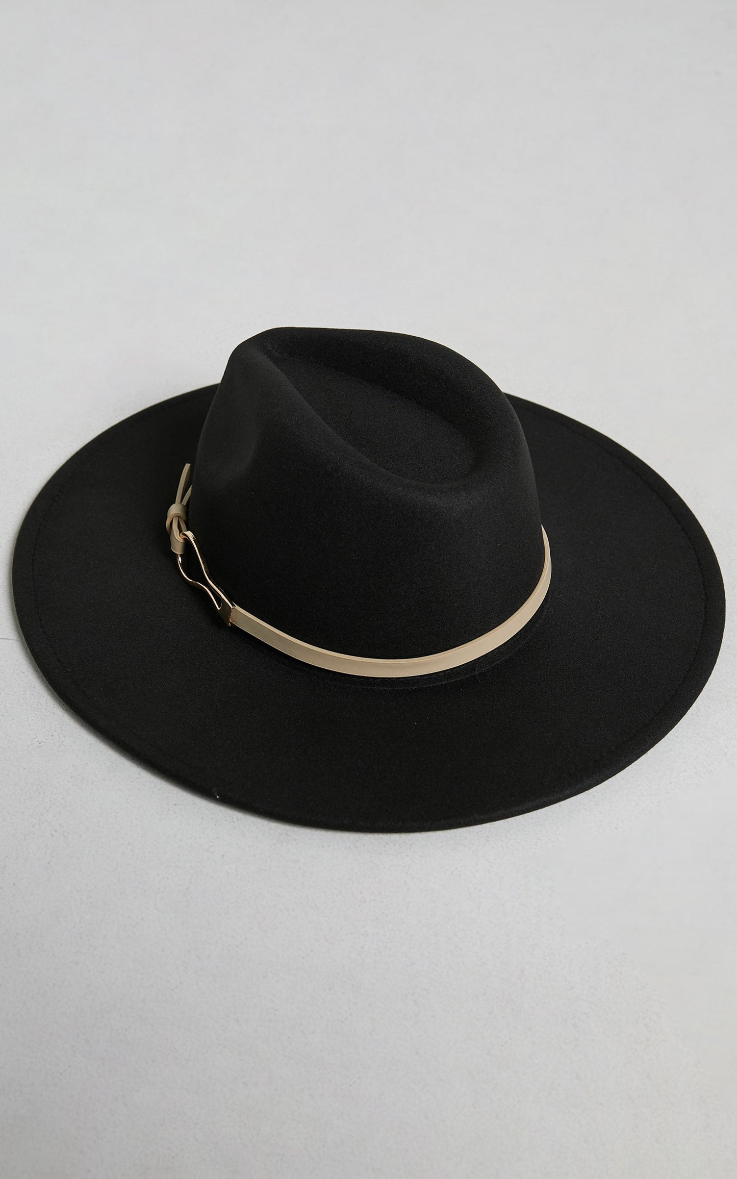 Lorianne Hat in Black