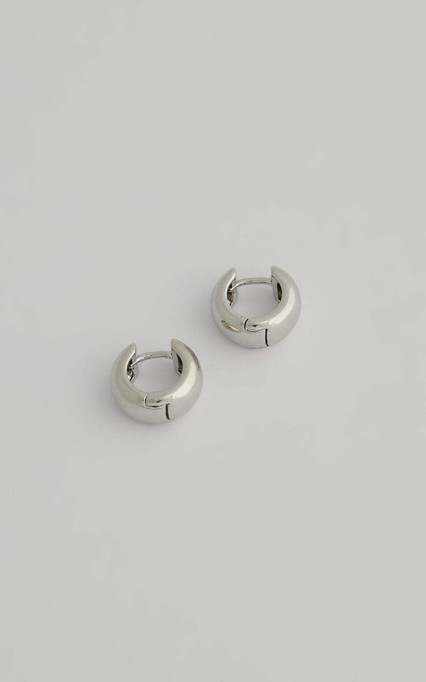 Luv AJ - Mirabella Huggies in Silver
