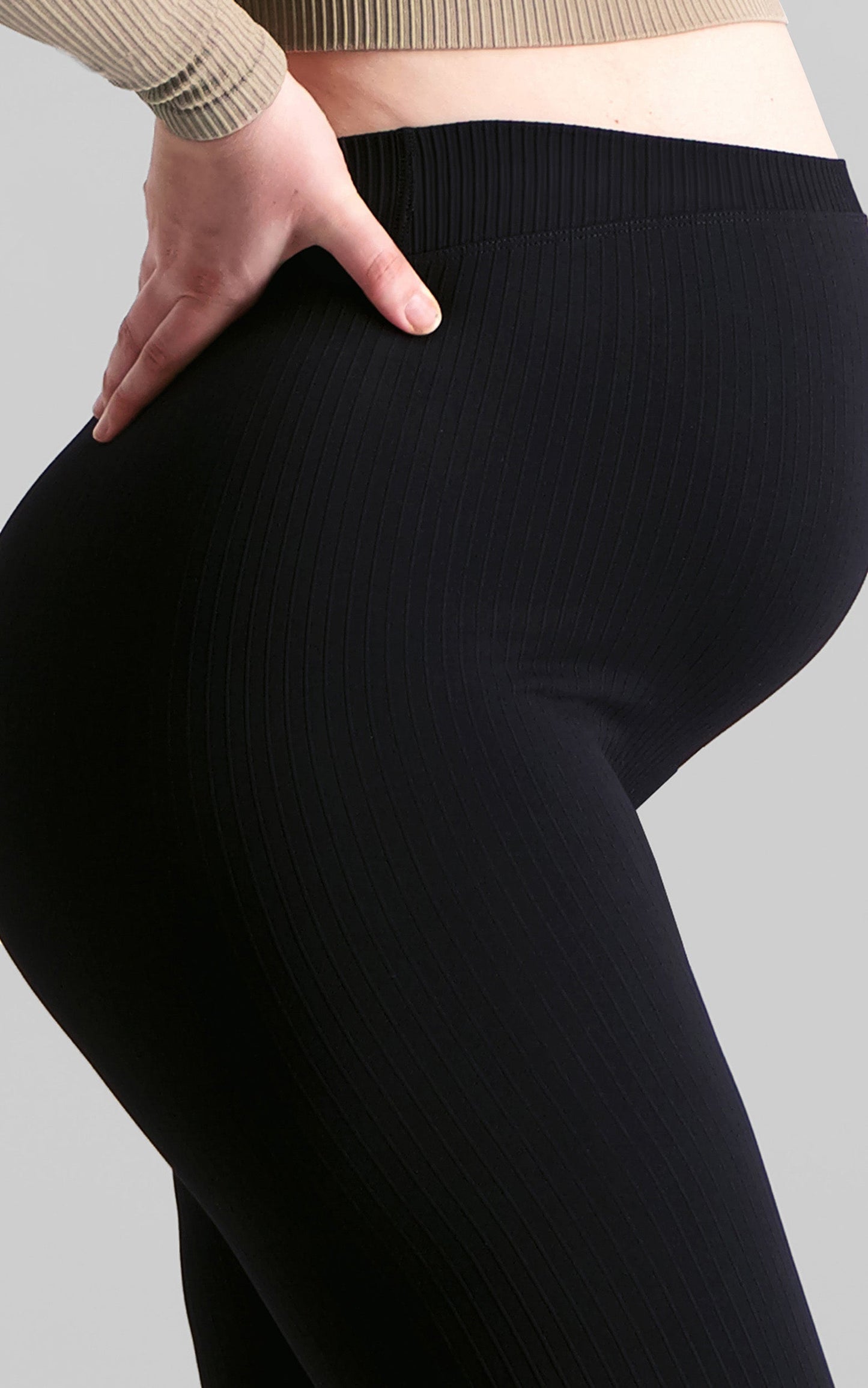 Aim'n - MATERNITY RIBBED SEAMLESS TIGHTS in Black