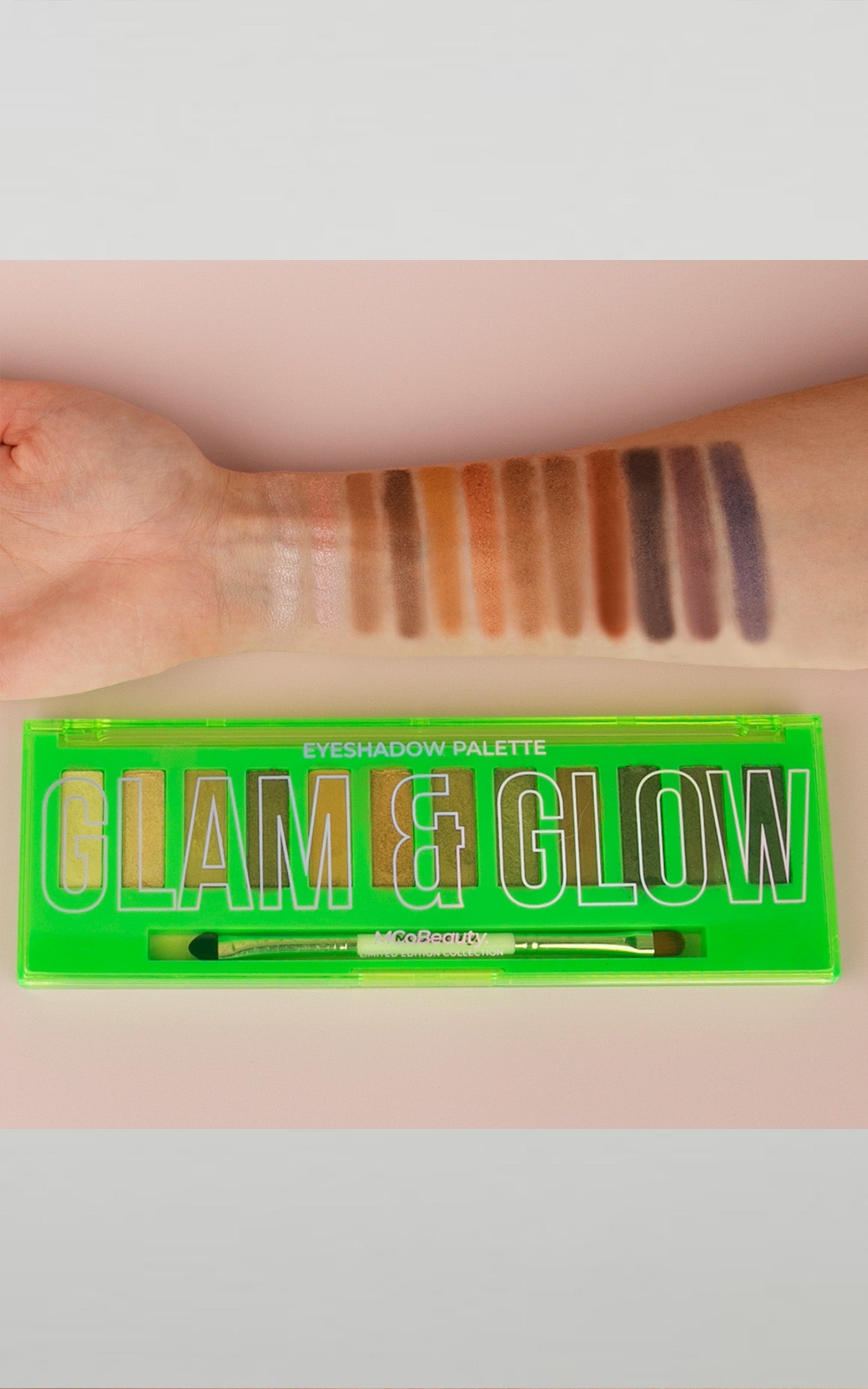 MCoBeauty - 12 Shade Eyeshadow Palette in Naturals