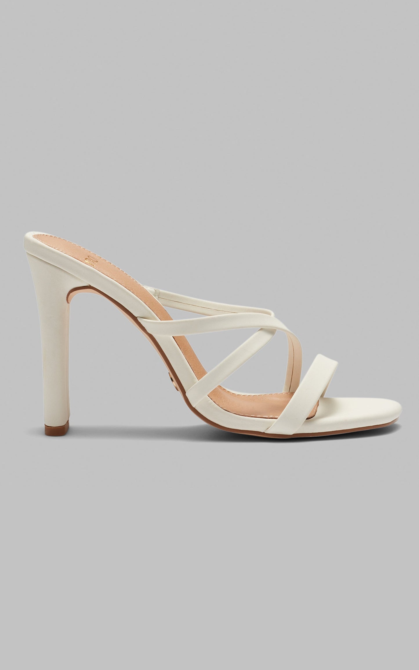 Novo - Menthol Heels in White