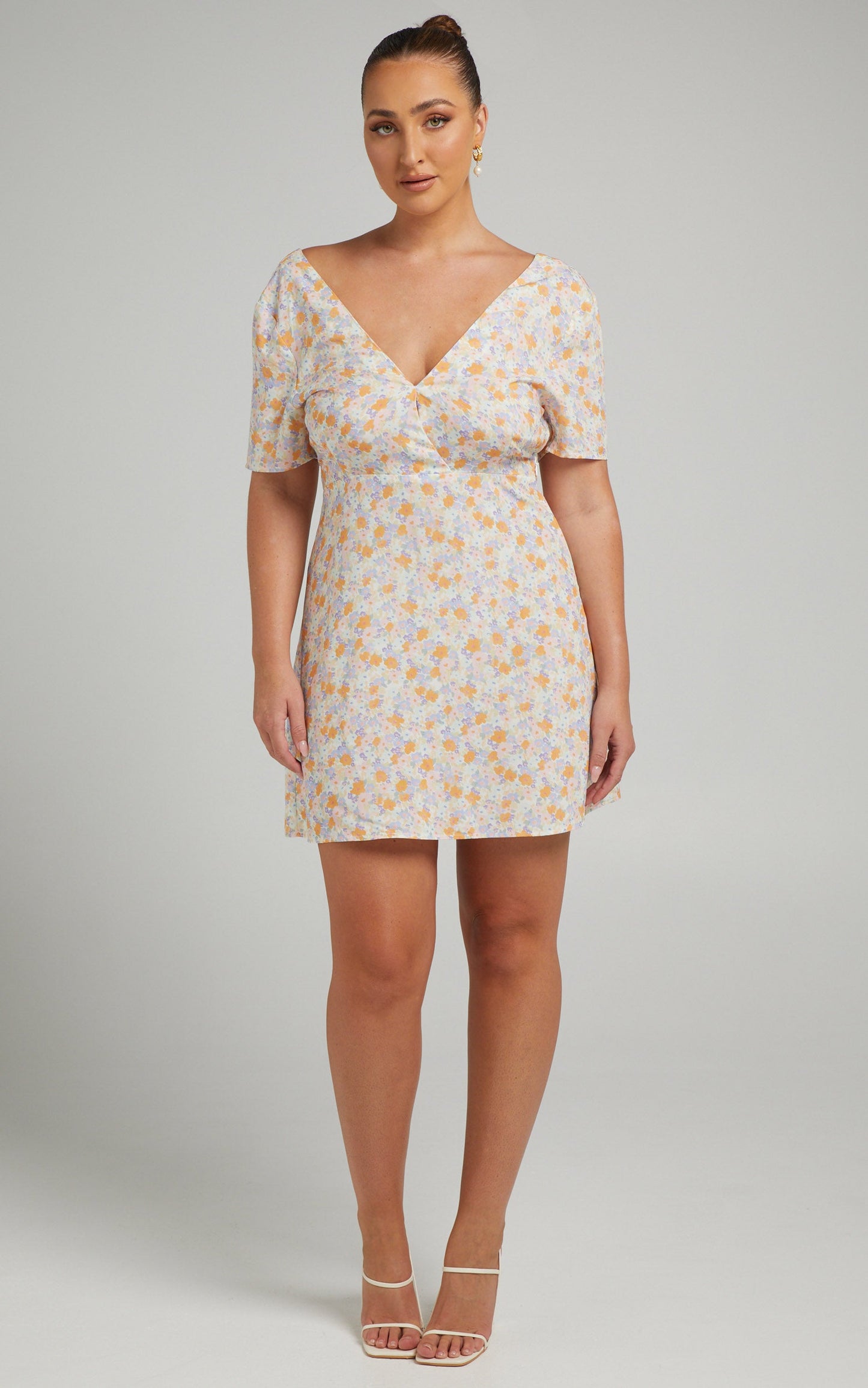 Cools Club - Wrap Mini Dress in Peach Floral