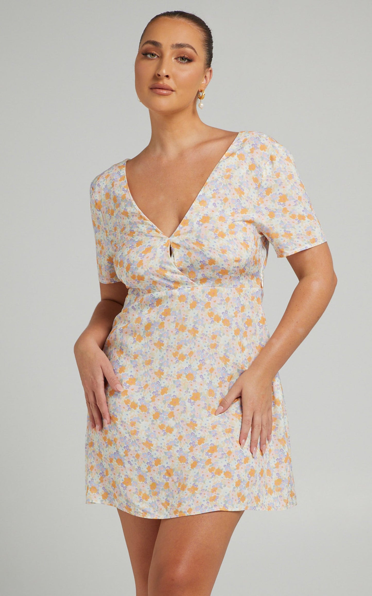 Cools Club - Wrap Mini Dress in Peach Floral