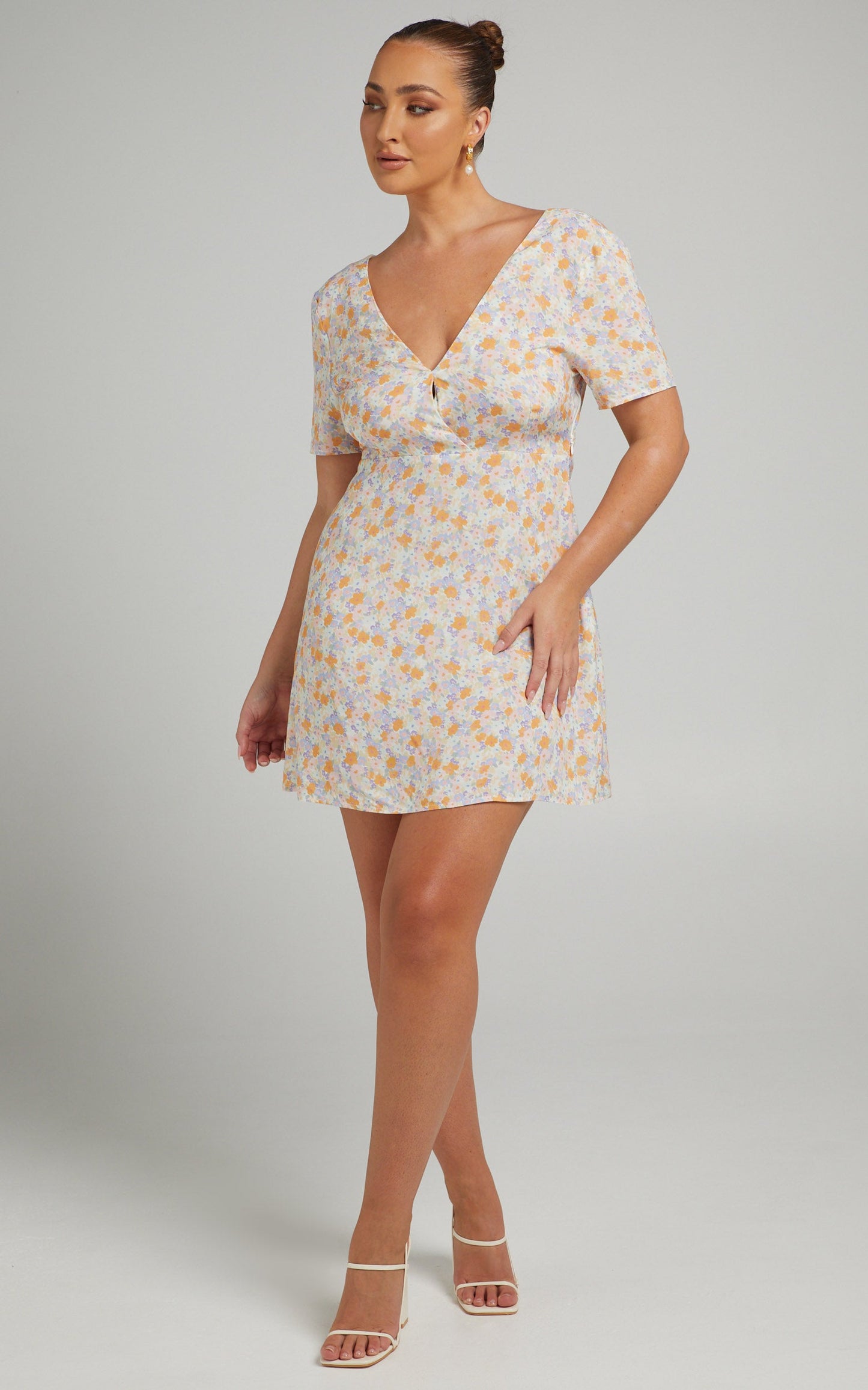 Cools Club - Wrap Mini Dress in Peach Floral