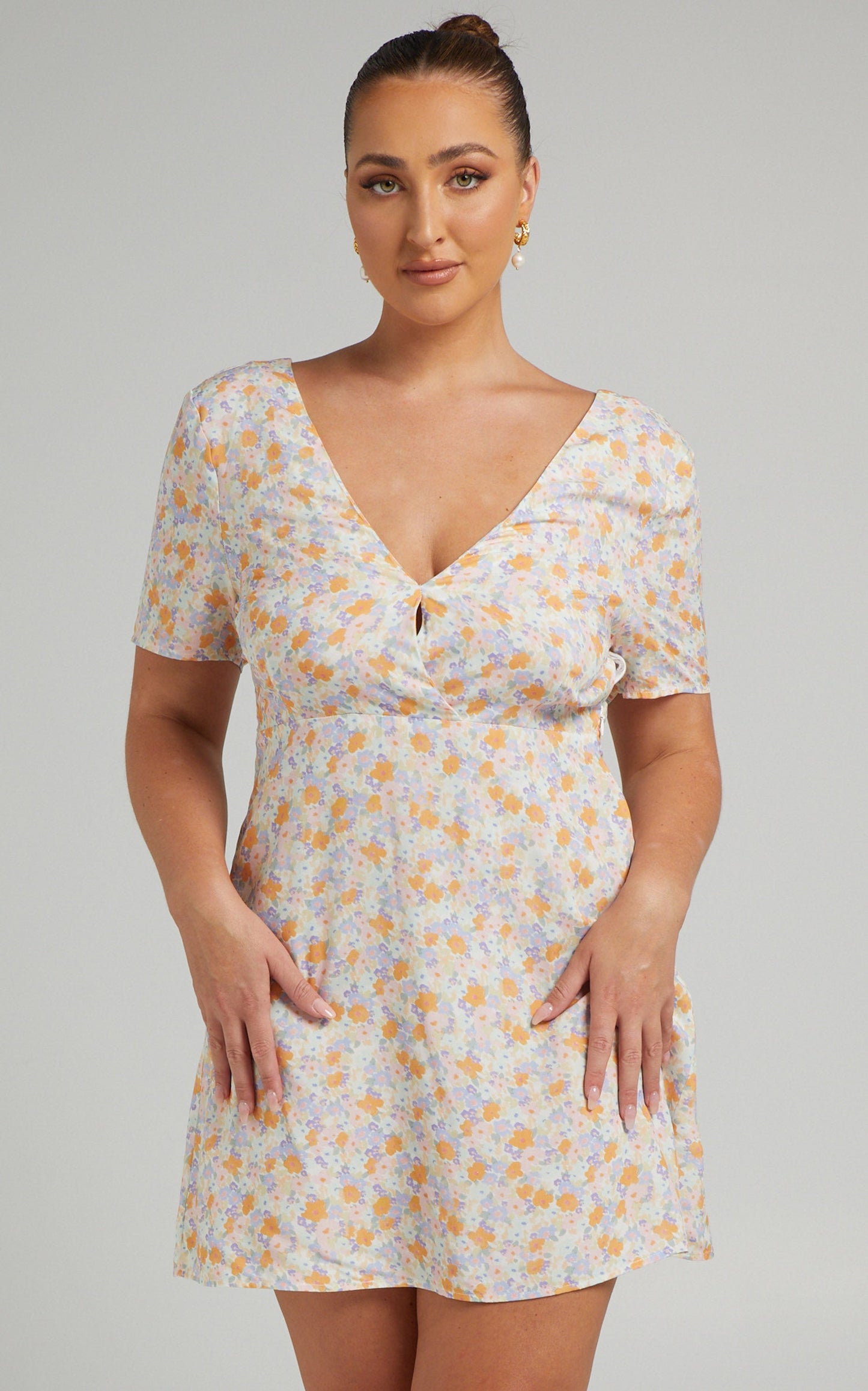 Cools Club - Wrap Mini Dress in Peach Floral