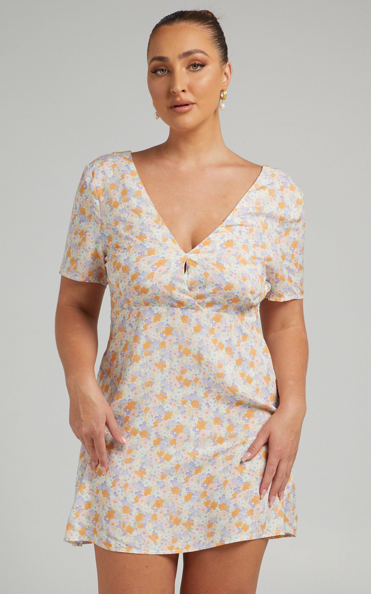 Cools Club - Wrap Mini Dress in Peach Floral