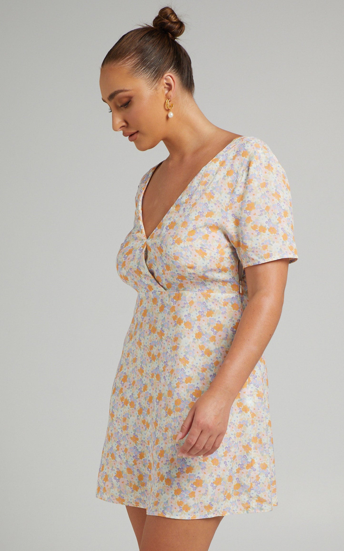 Cools Club - Wrap Mini Dress in Peach Floral