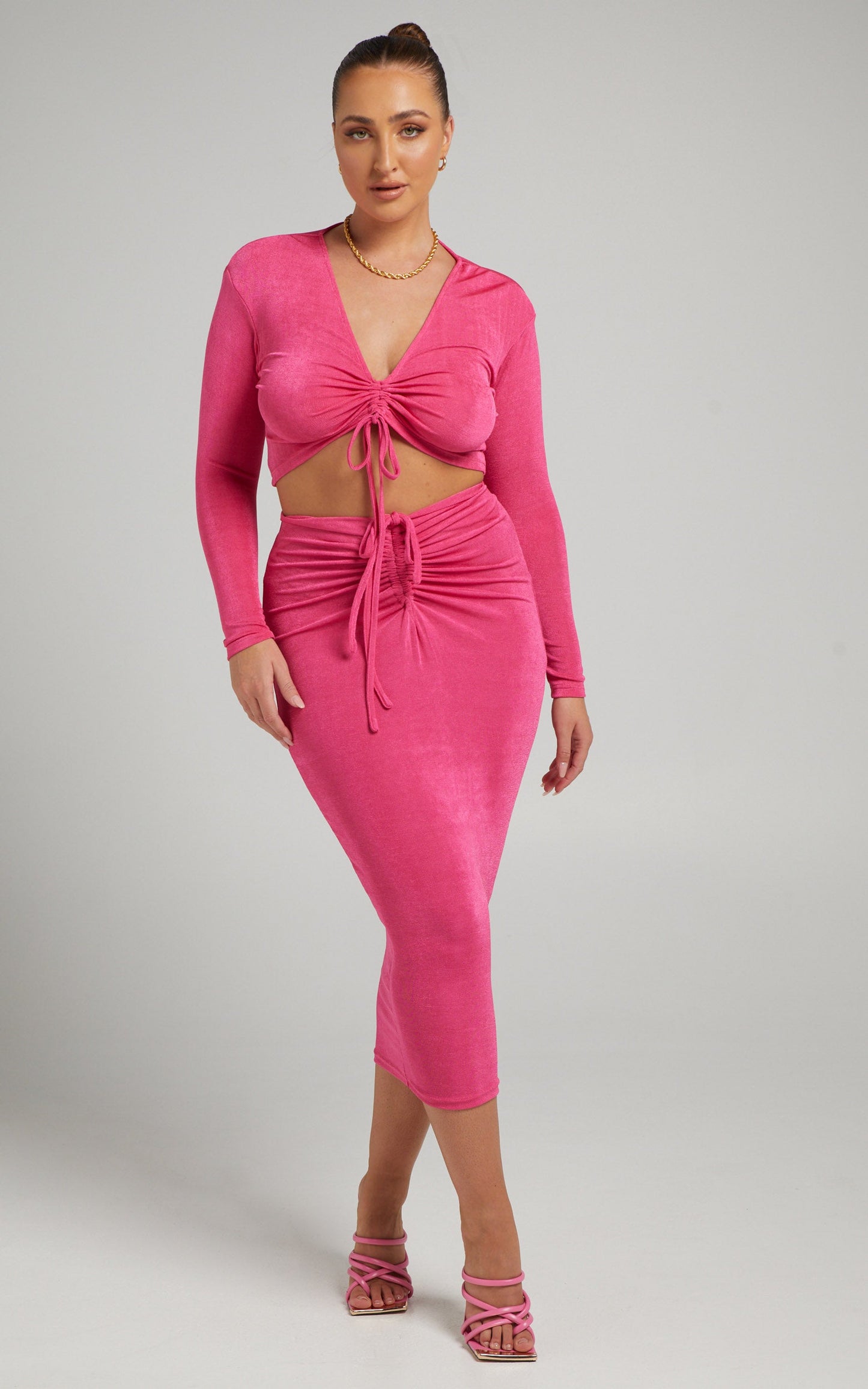 Luciana Ruched V Waist Midi Skirt in Pink