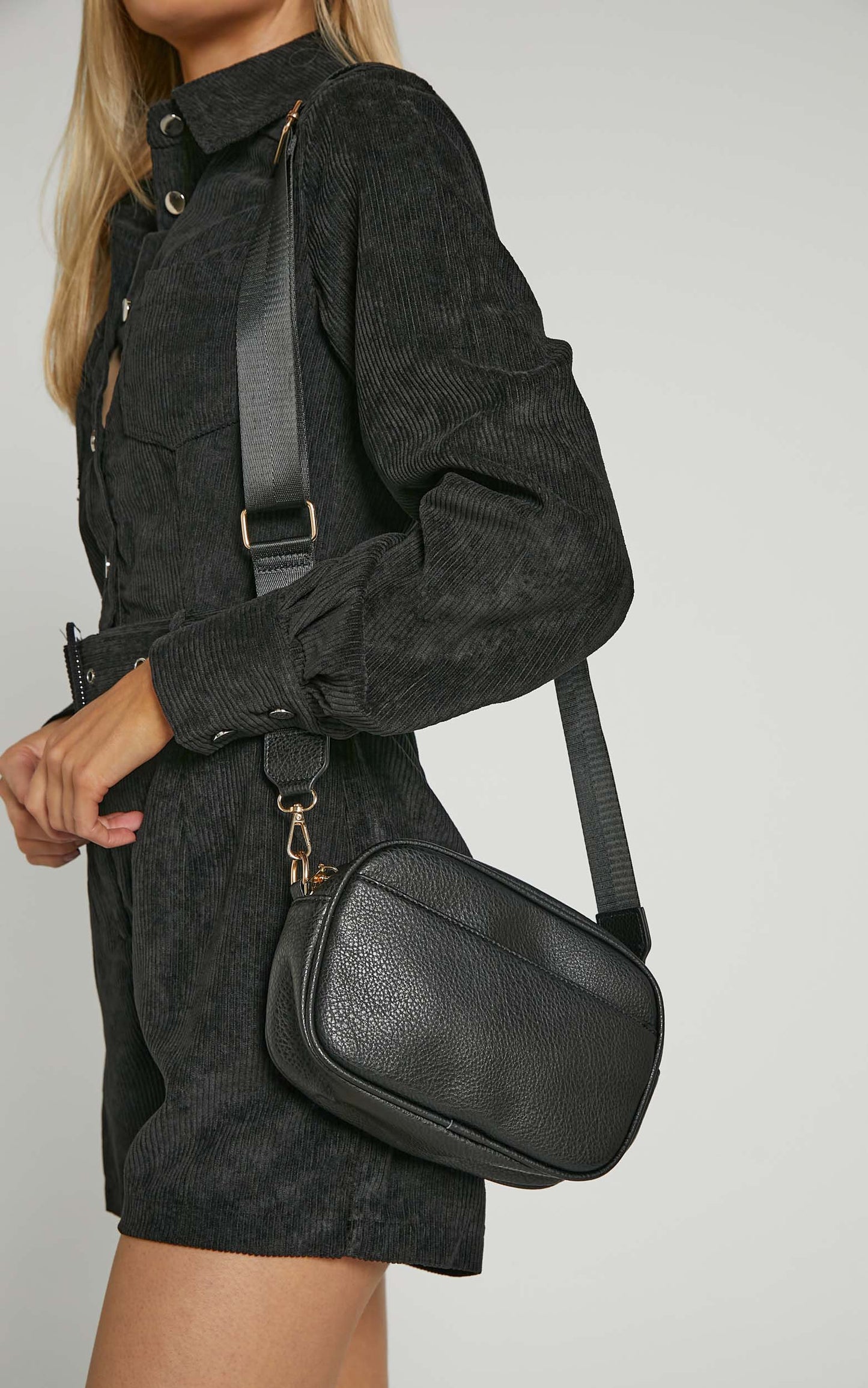 Moscow Crossbody Bag in Black