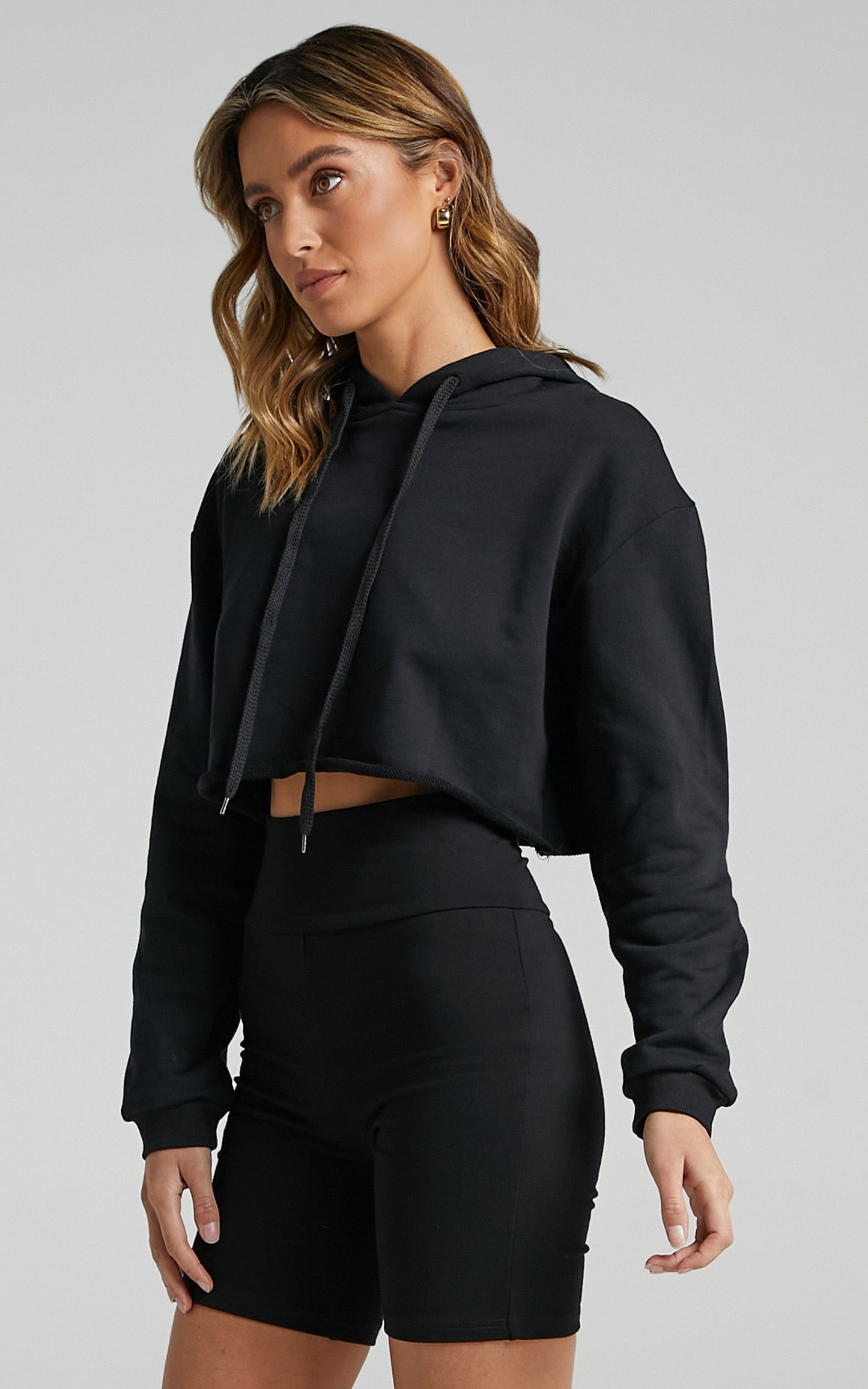 Mackinley Hoodie in Black