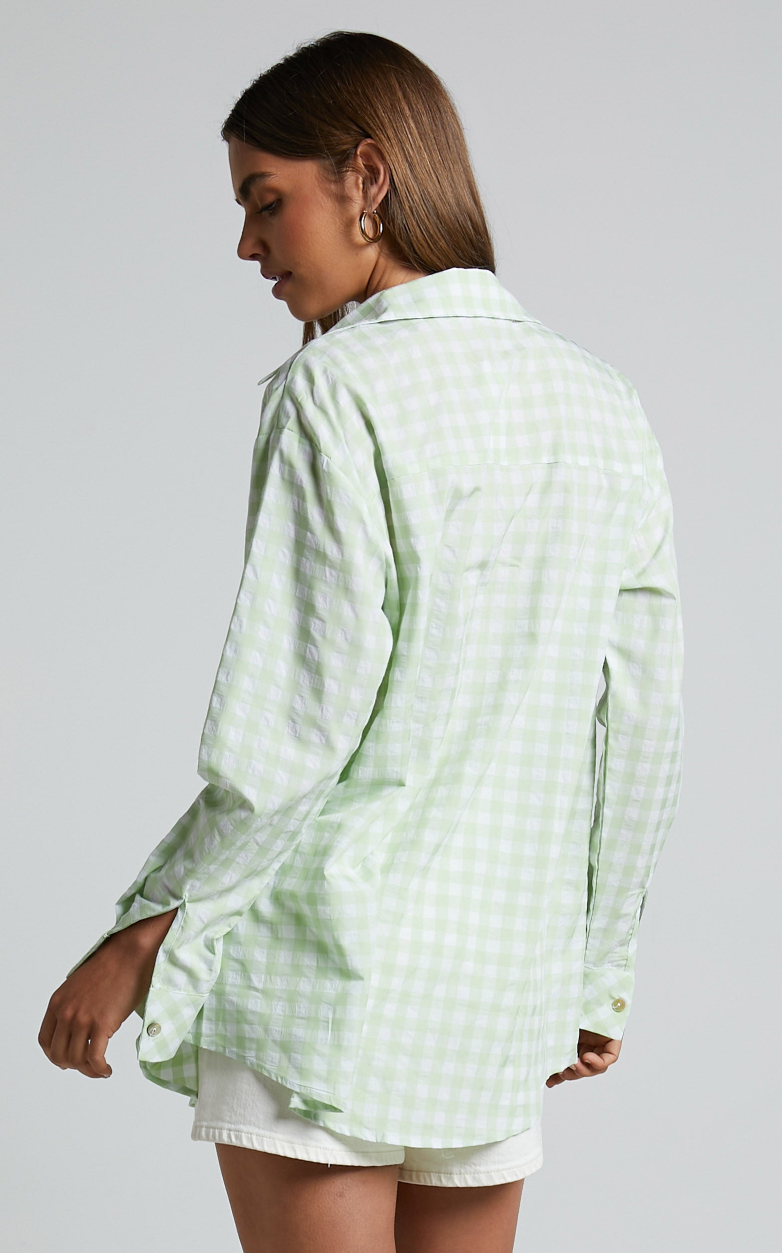 Madelyn Shirt - Relaxed Longline Shirt in Mint Gingham