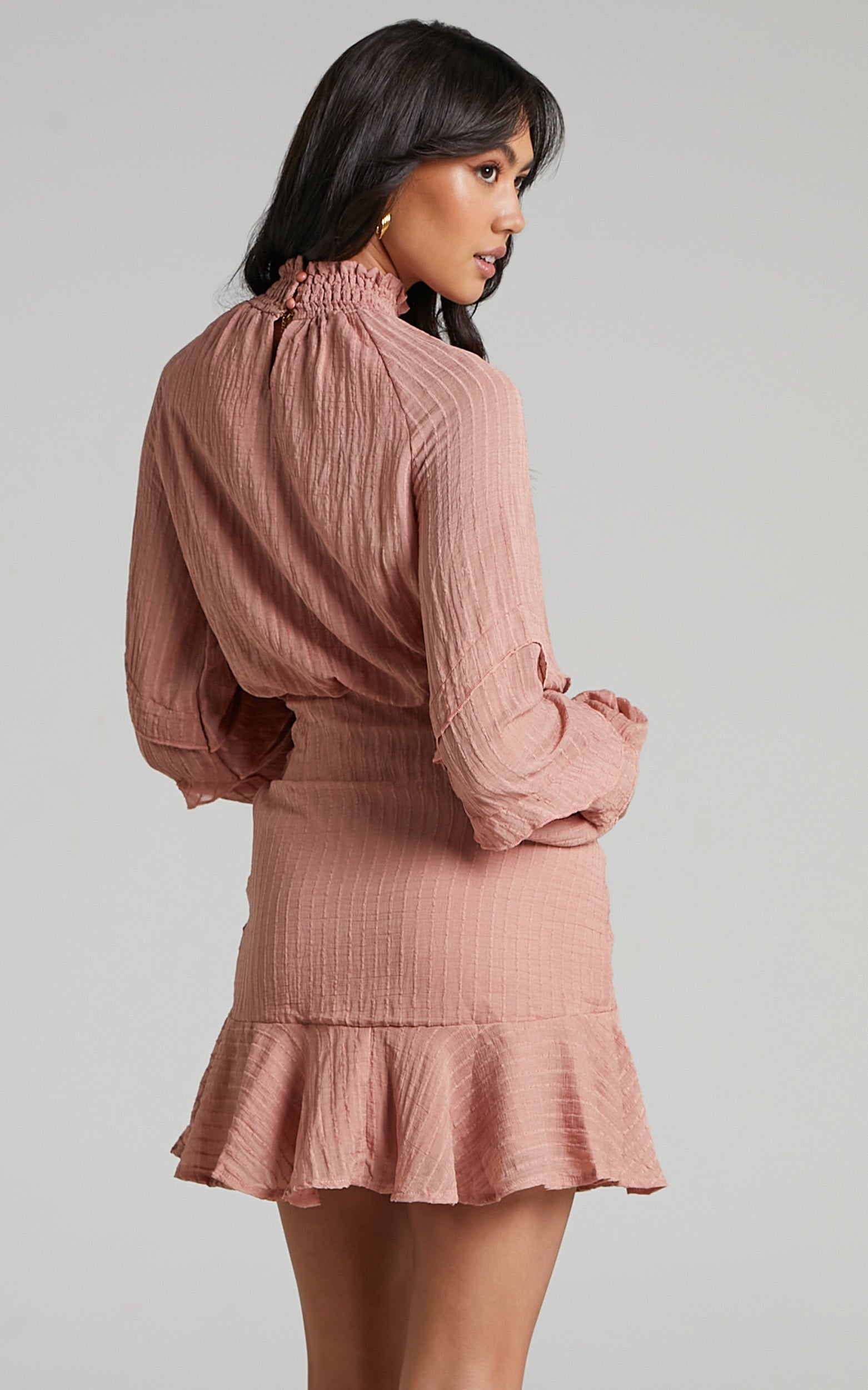 Mailee Long Sleeve Halter Neck Mini Dress in Dusty Rose