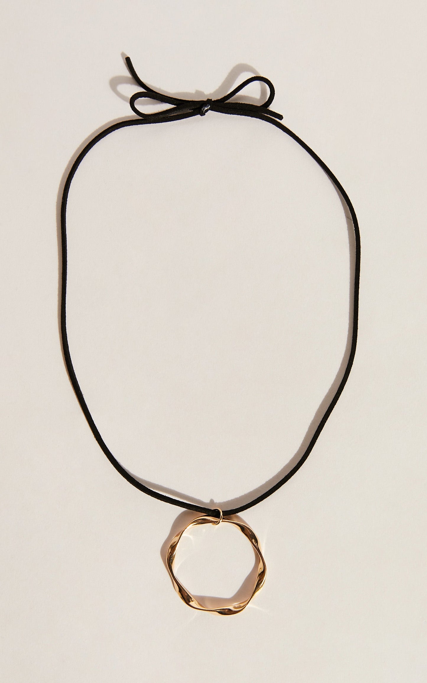 Maja Circle Rope Necklace in Gold