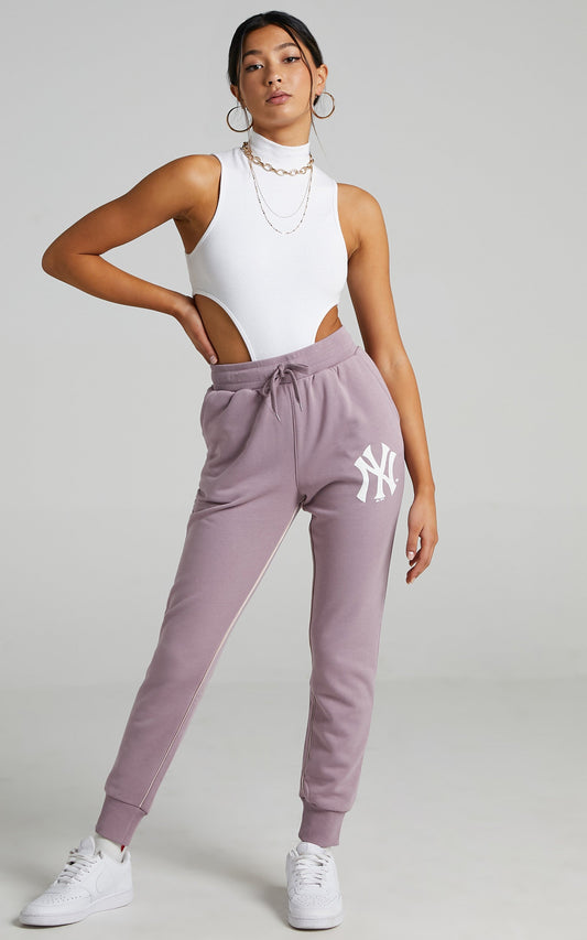 Majestic - Madi Cozy Tracks Yankees in Plum