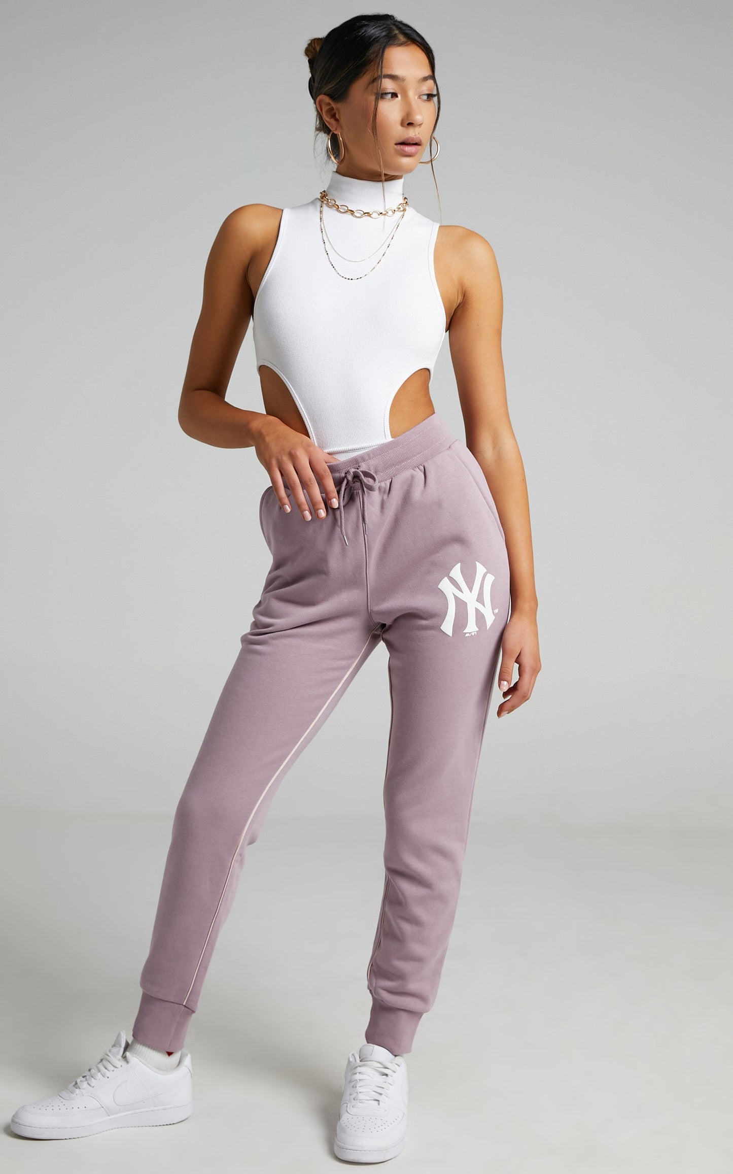 Majestic - Madi Cozy Tracks Yankees in Plum