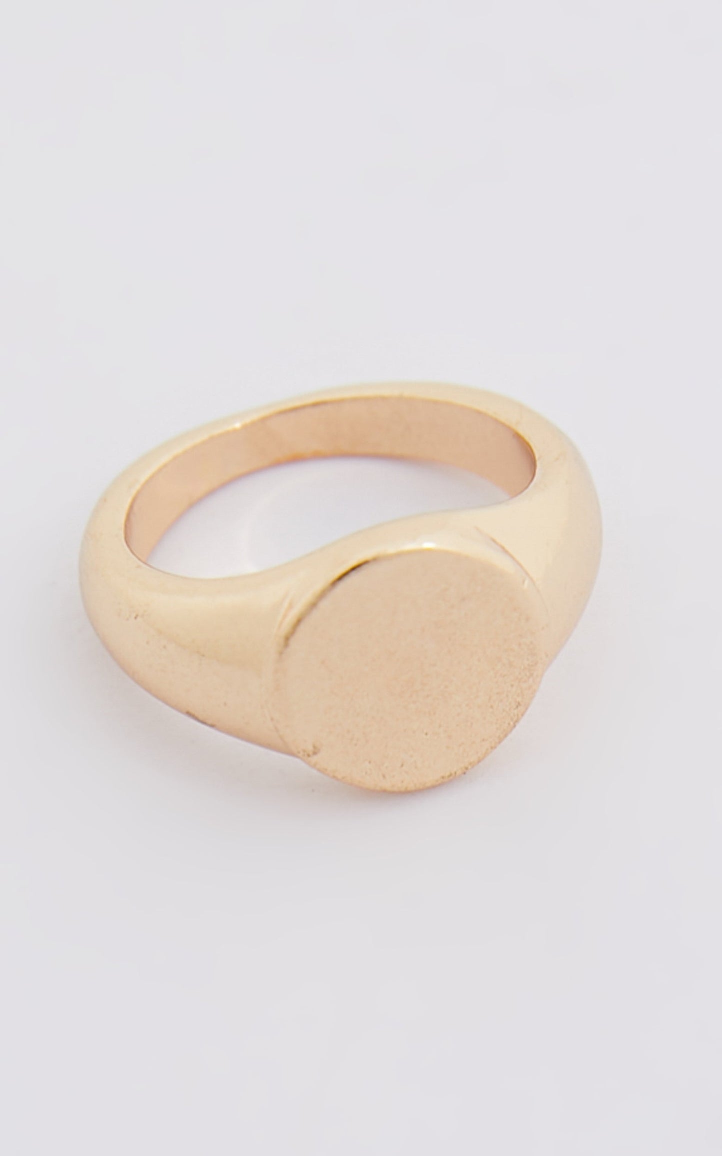 Maphie Signet Ring in Gold