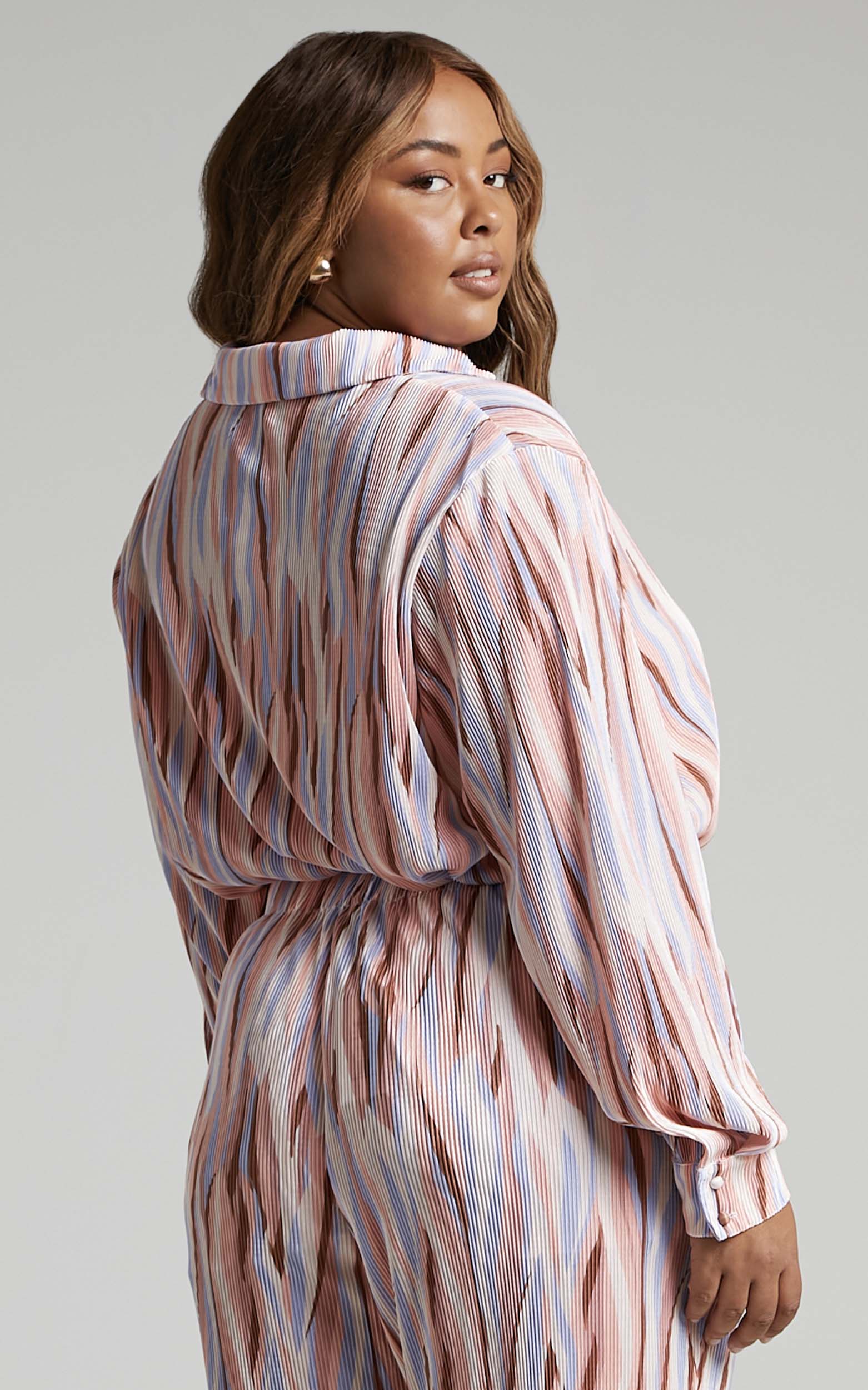 Marfy Top - Abstract Print Button Down Plisse Top in Multi