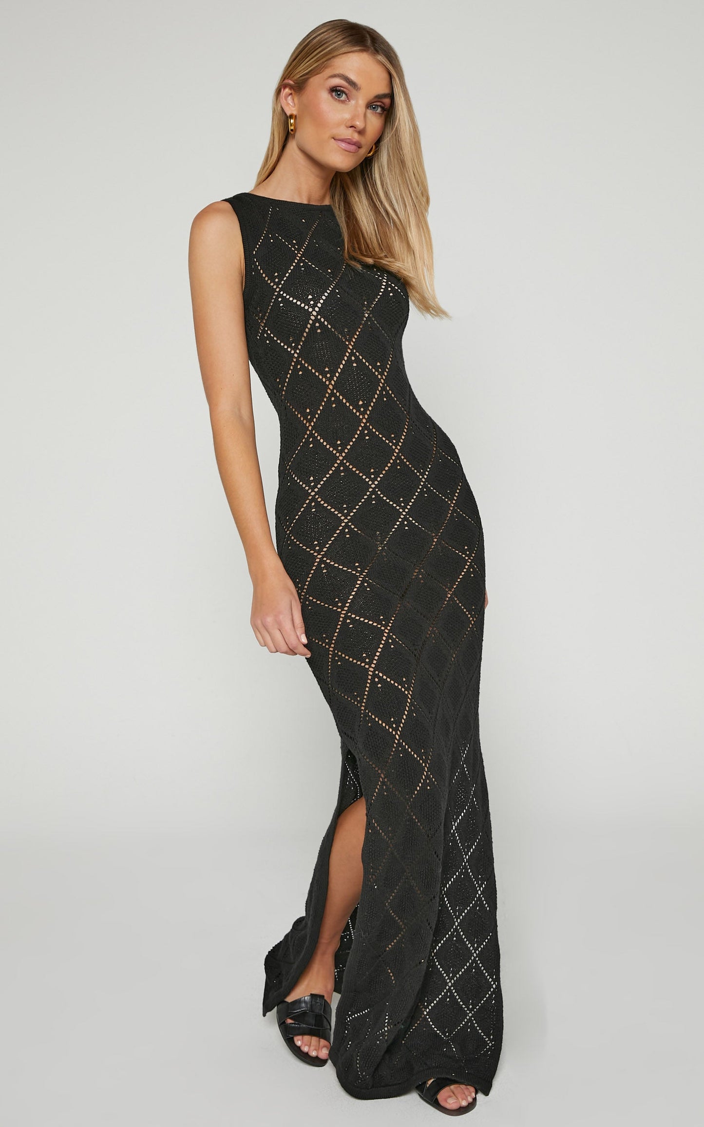 Marissa Maxi Dress - Sleeveless Diamond Knitted Dress in Black