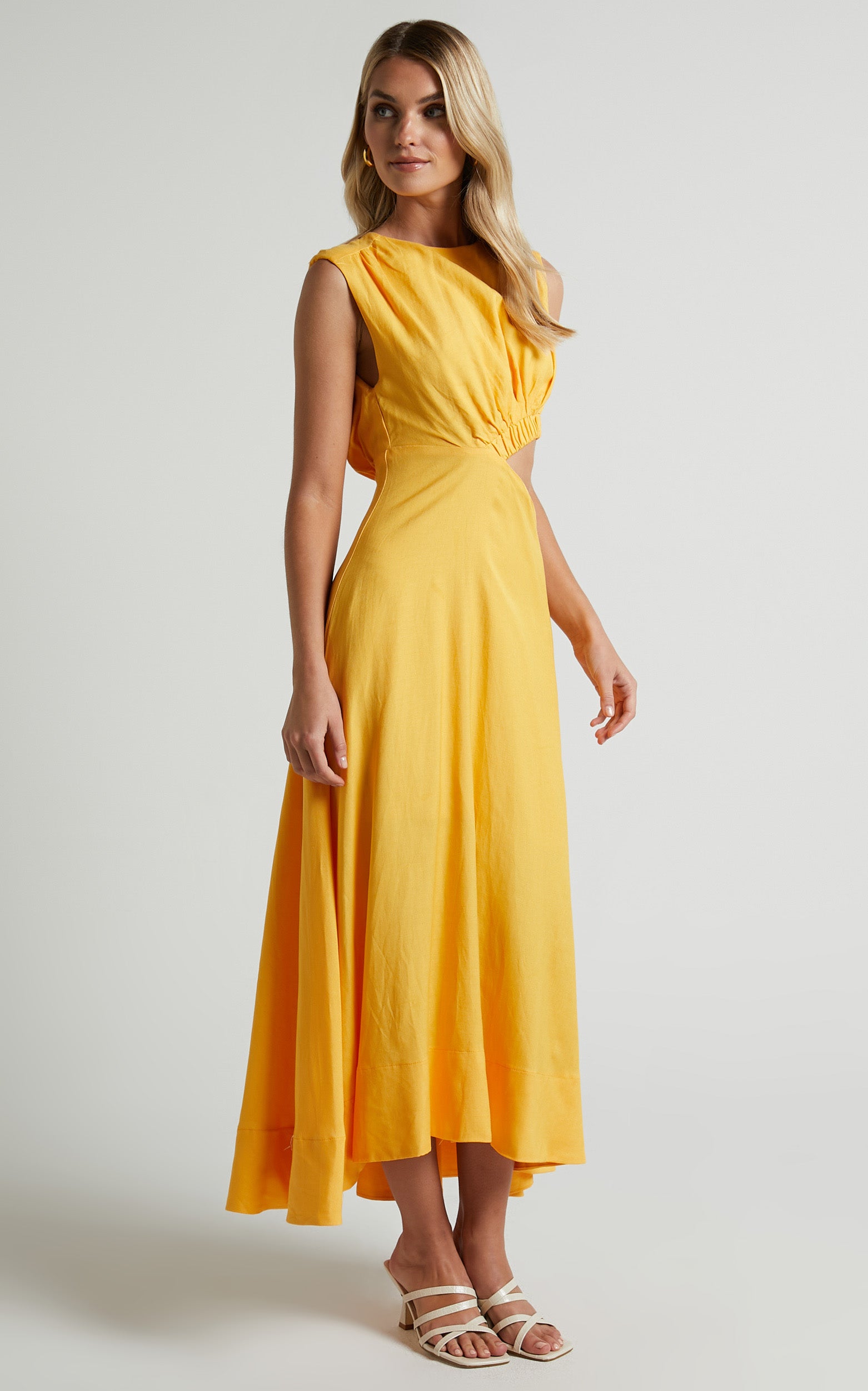 Martha Midi Dress - A Line Side Cutout Sleeveless Dress in Mango