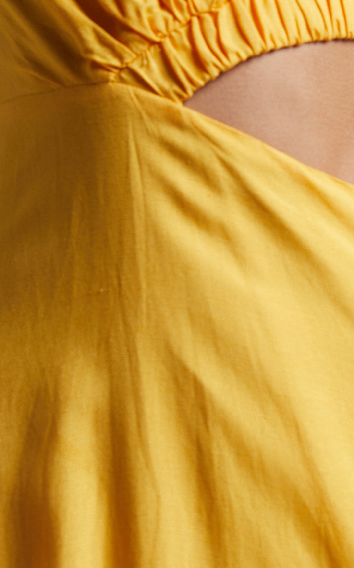 Martha Midi Dress - A Line Side Cutout Sleeveless Dress in Mango