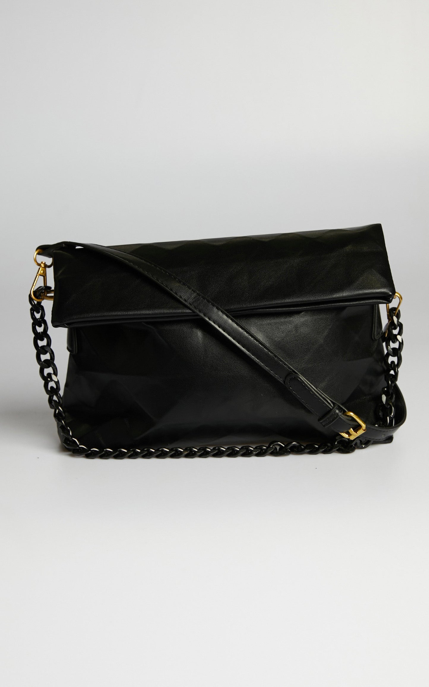 Marthena Chain Crossbody Bag in Black