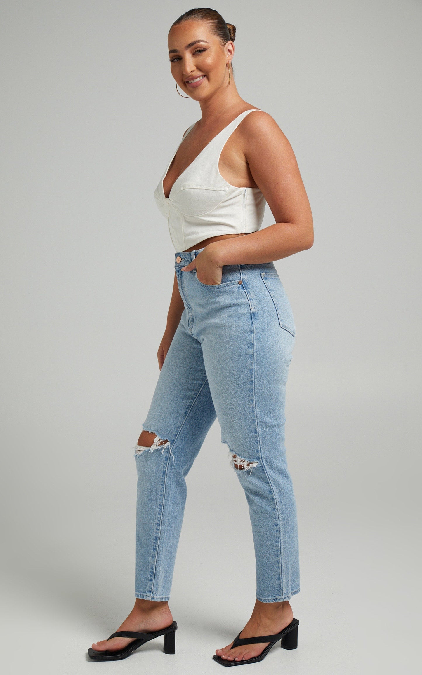 Abrand - A '94 High Slim Jean in Gina Rip