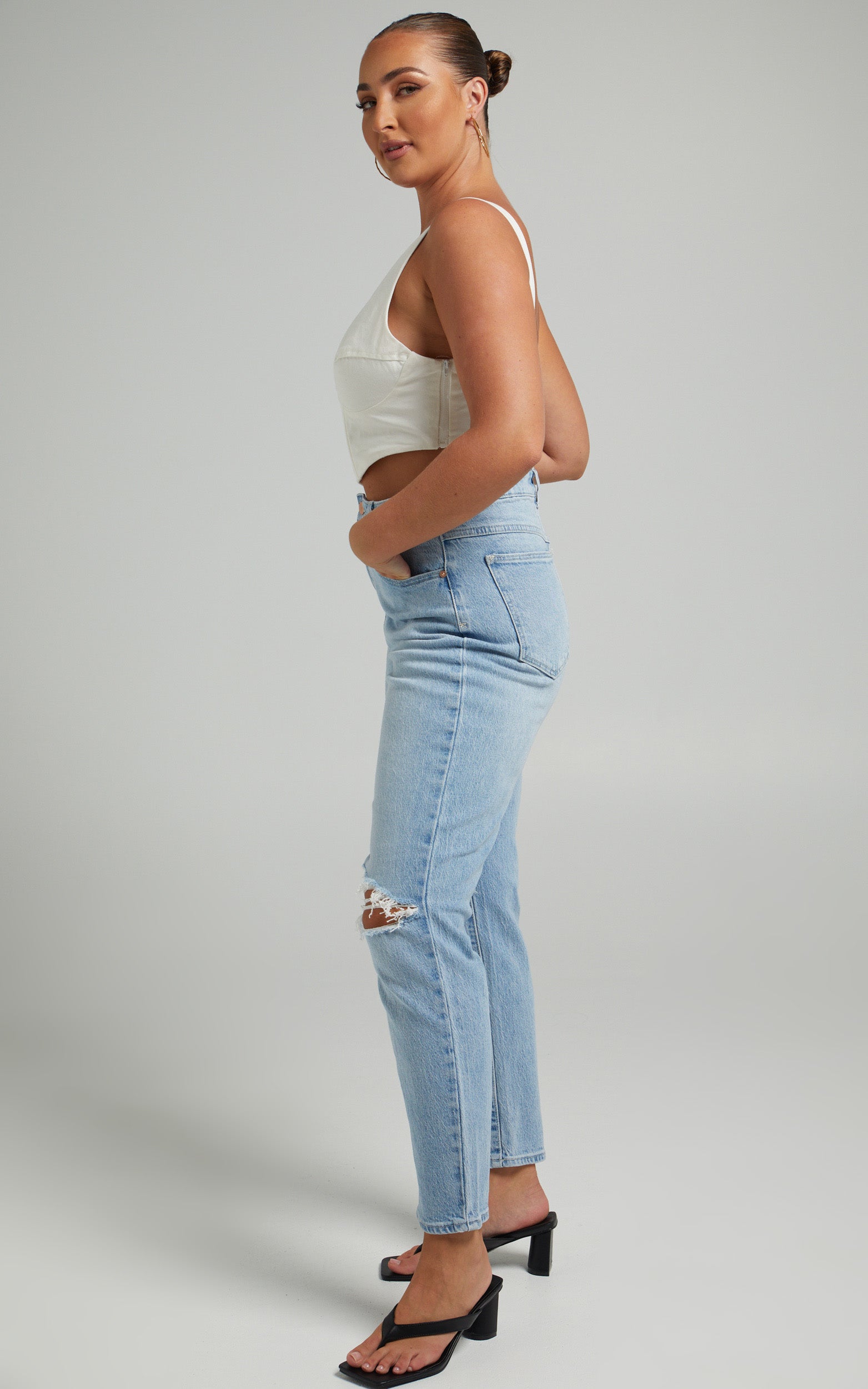 Abrand - A '94 High Slim Jean in Gina Rip