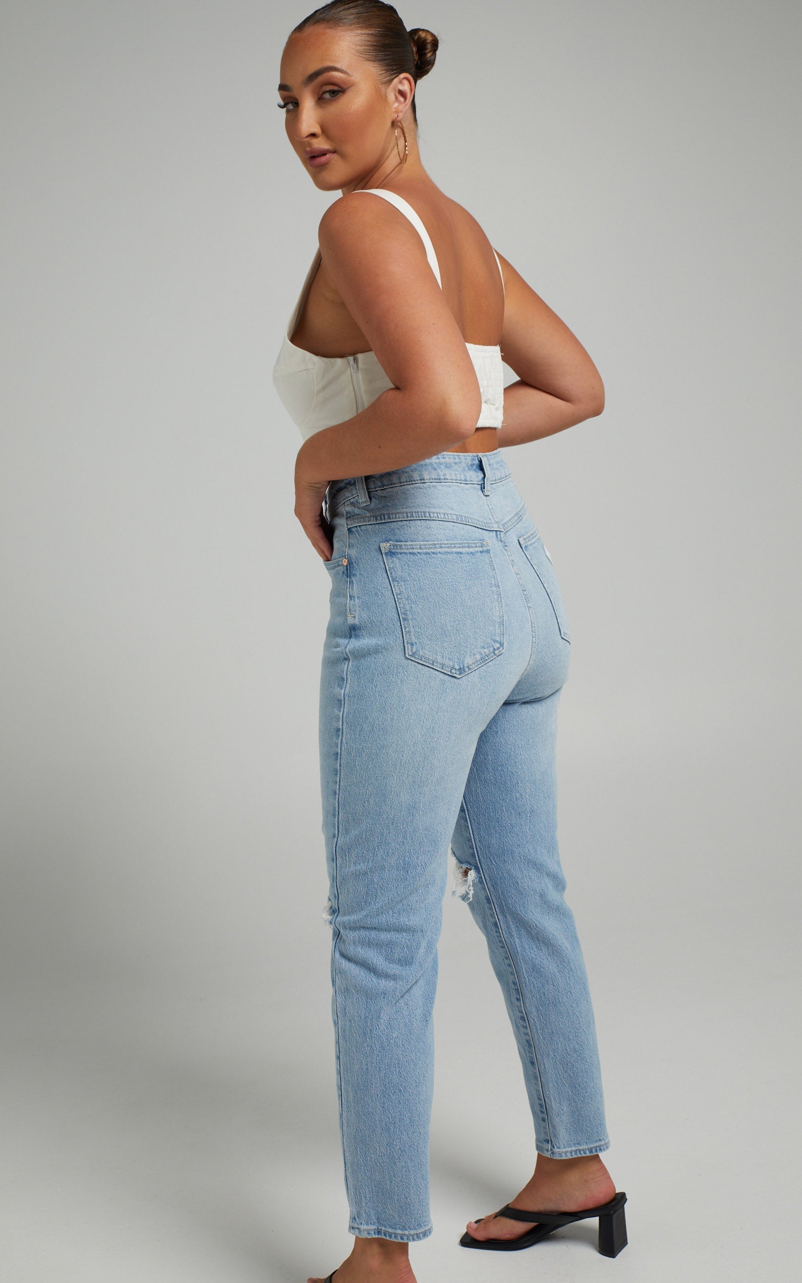 Abrand - A '94 High Slim Jean in Gina Rip