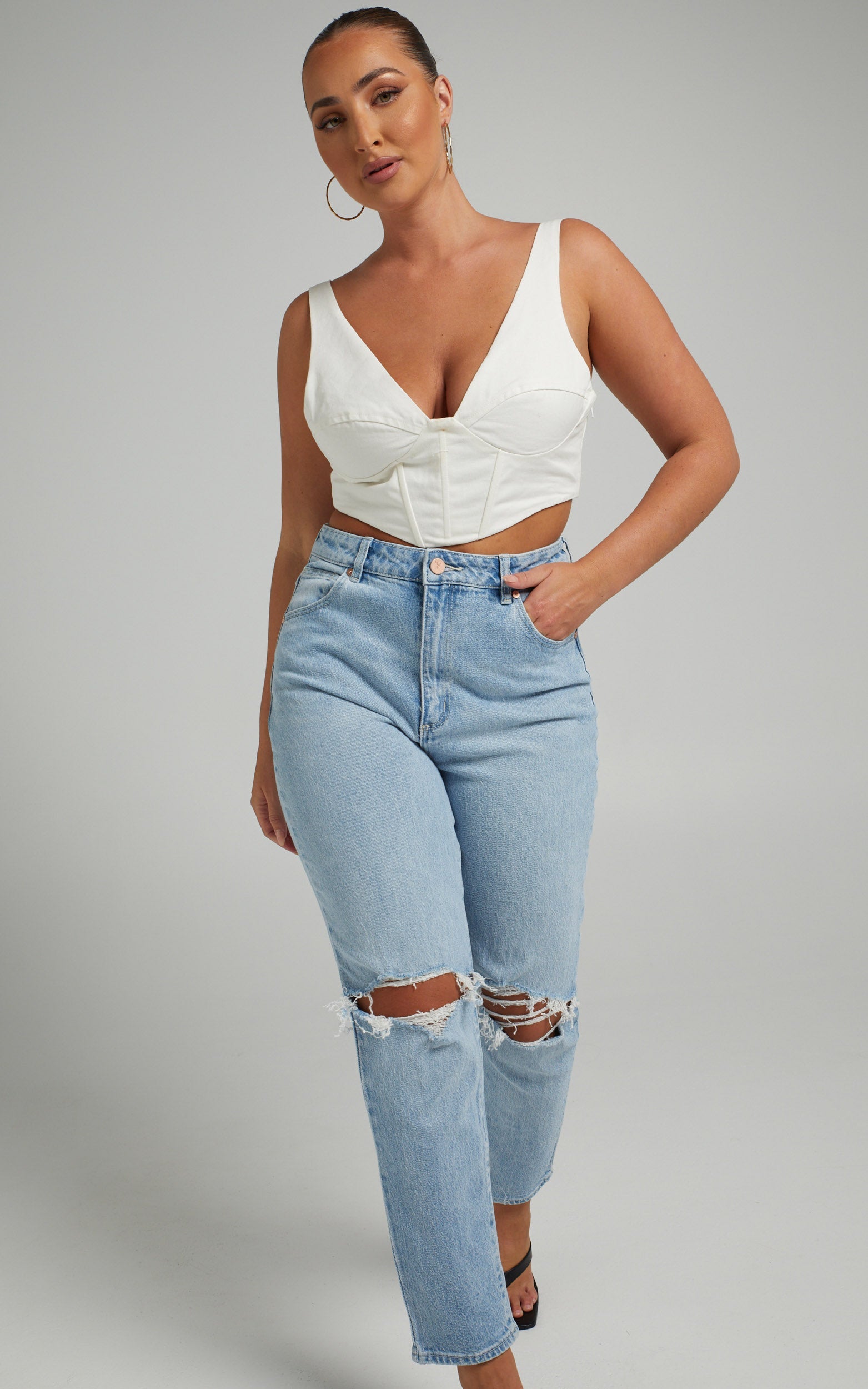 Abrand - A '94 High Slim Jean in Gina Rip