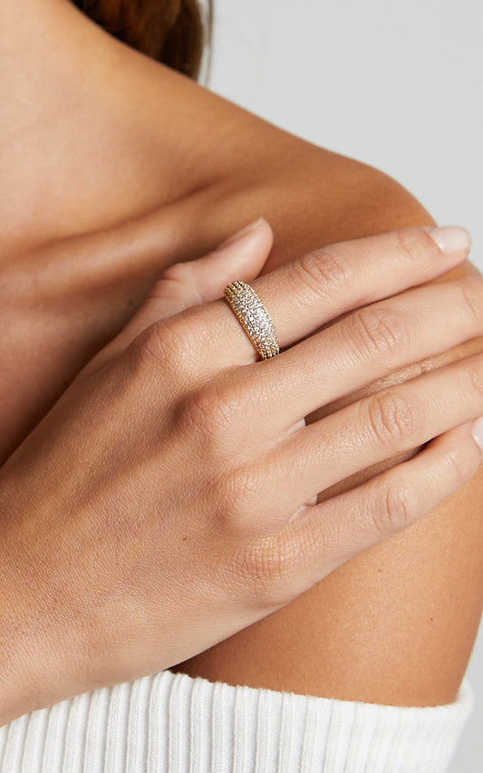 Mitchealla Ring in Gold