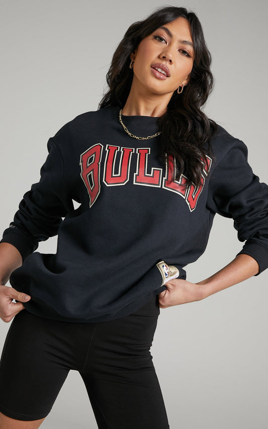 Mitchell & Ness - Chicago Bulls Wordmark Crew in Faded Black