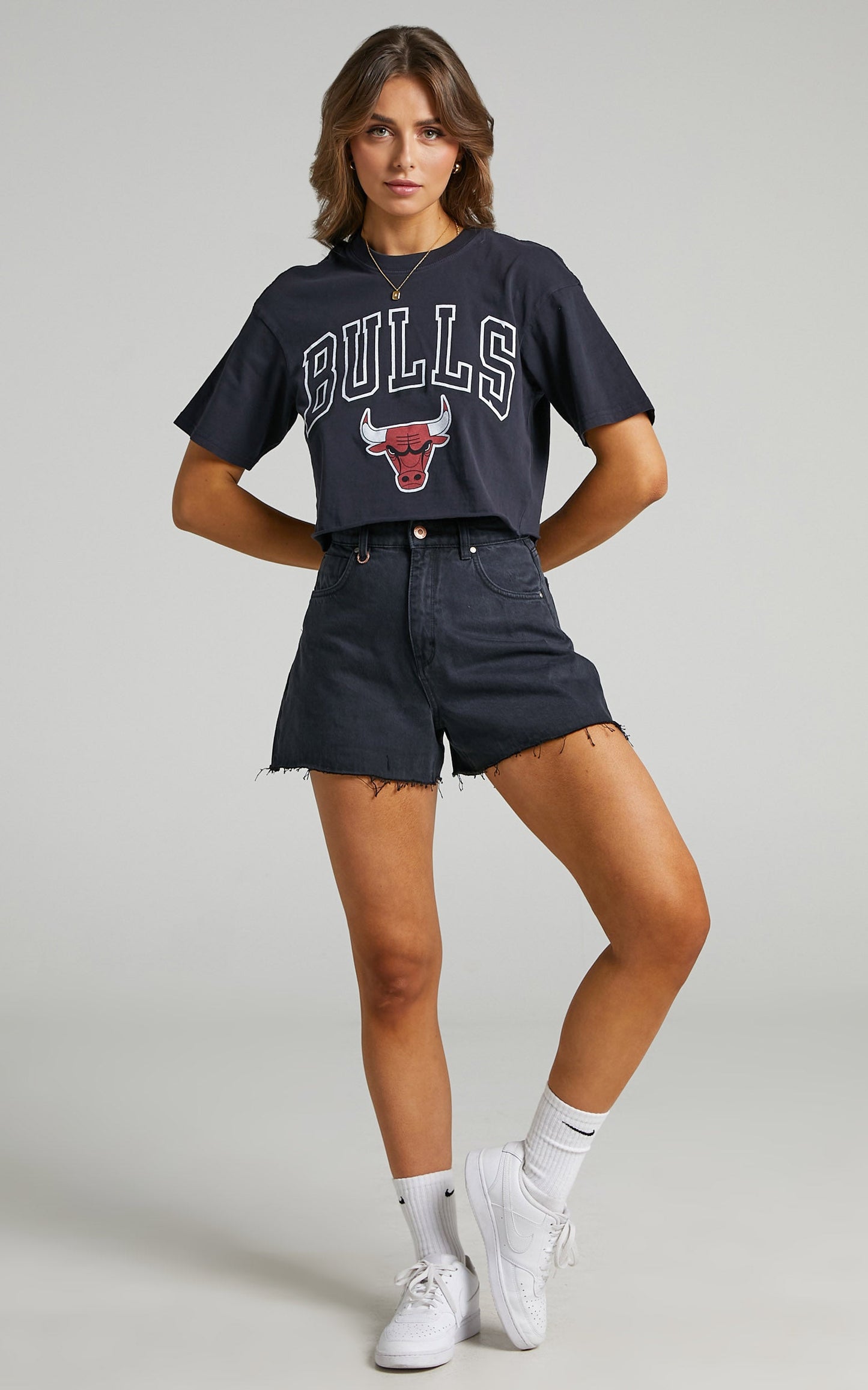 Mitchell & Ness - Chop vintage Chicago Bulls Logo Tee in Faded Black